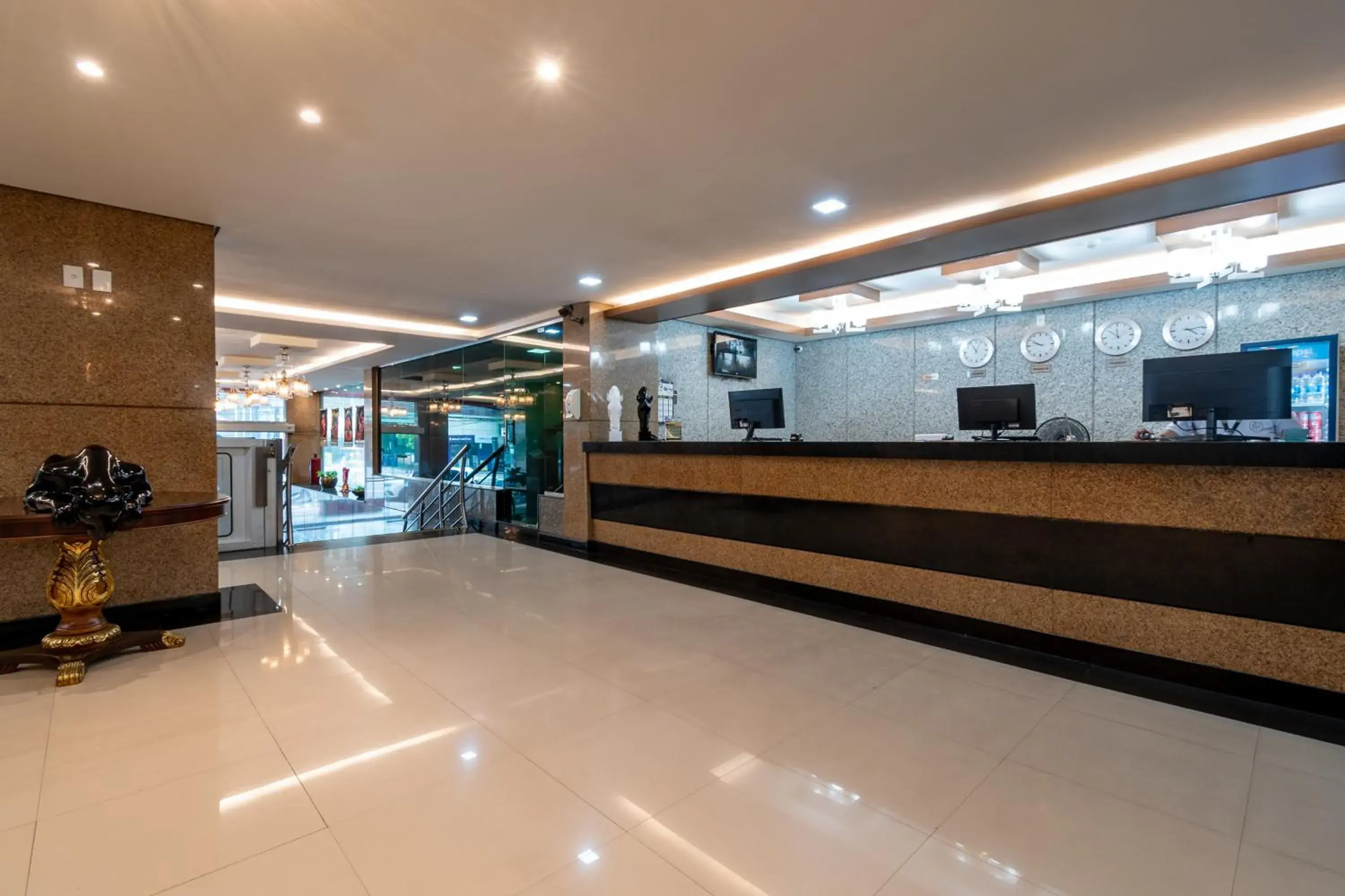 Lobby/Reception in Summit Amazônia Tower Hotel