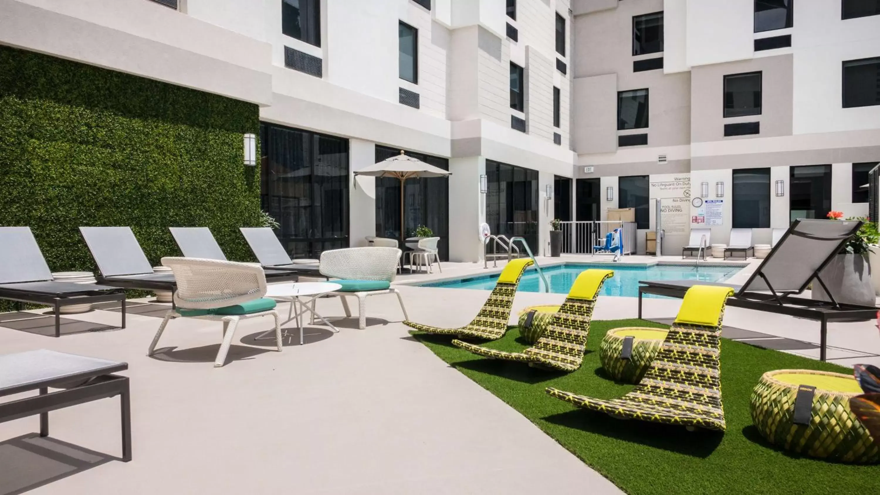 Pool view, Swimming Pool in Hampton Inn & Suites Miami Wynwood Design District, FL