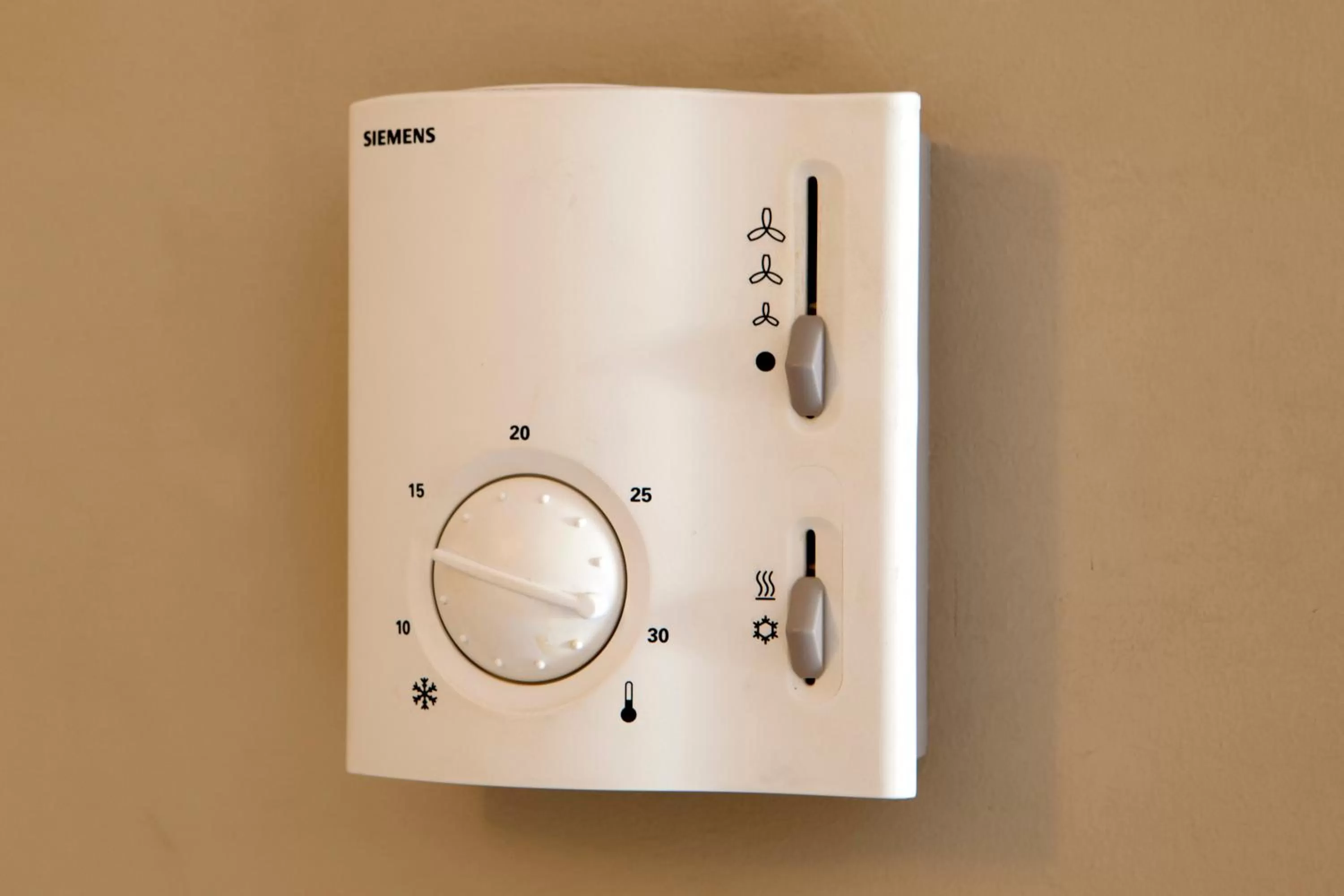 Decorative detail in La City Estación