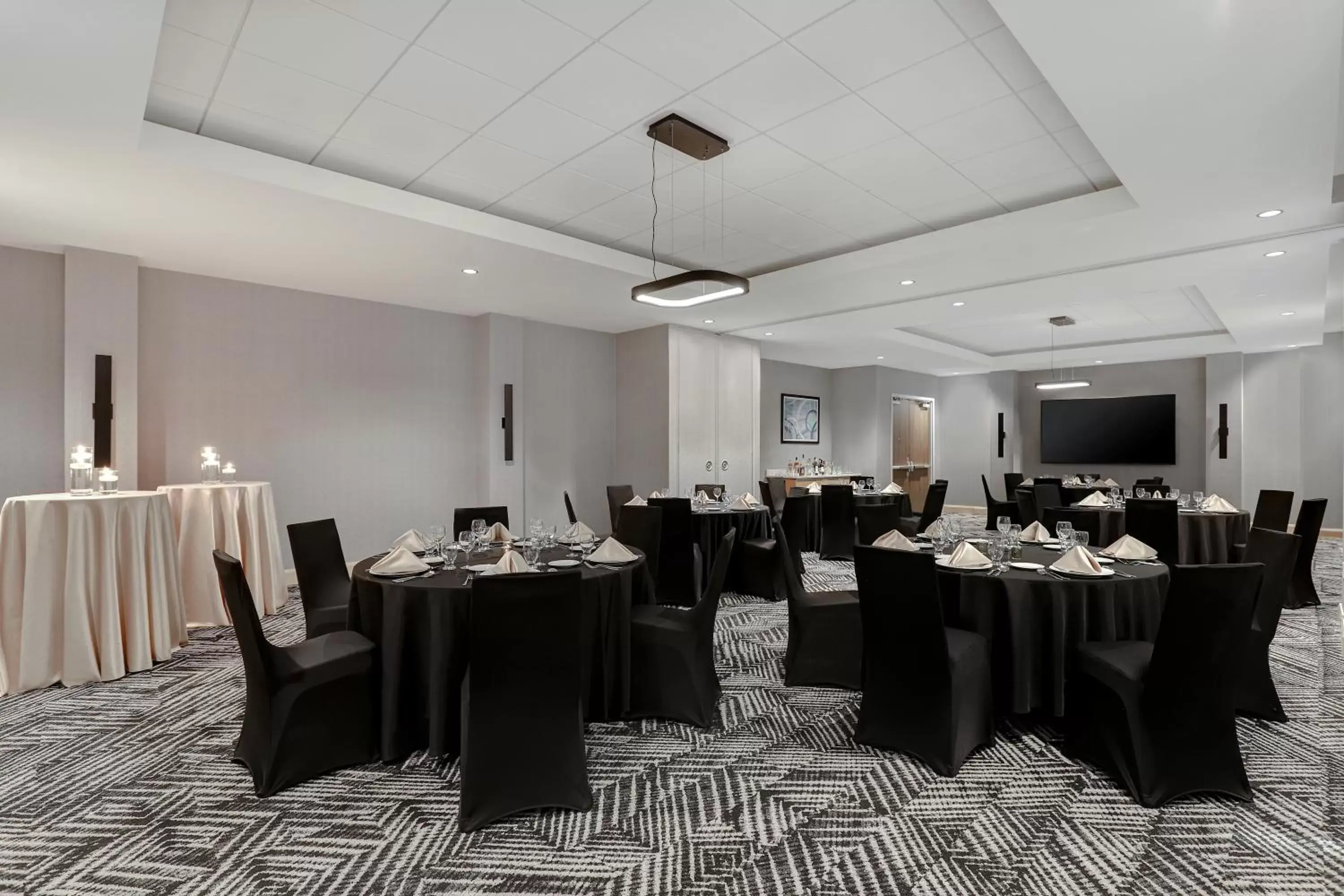 Meeting/conference room, Restaurant/Places to Eat in Hyatt Place Ottawa West