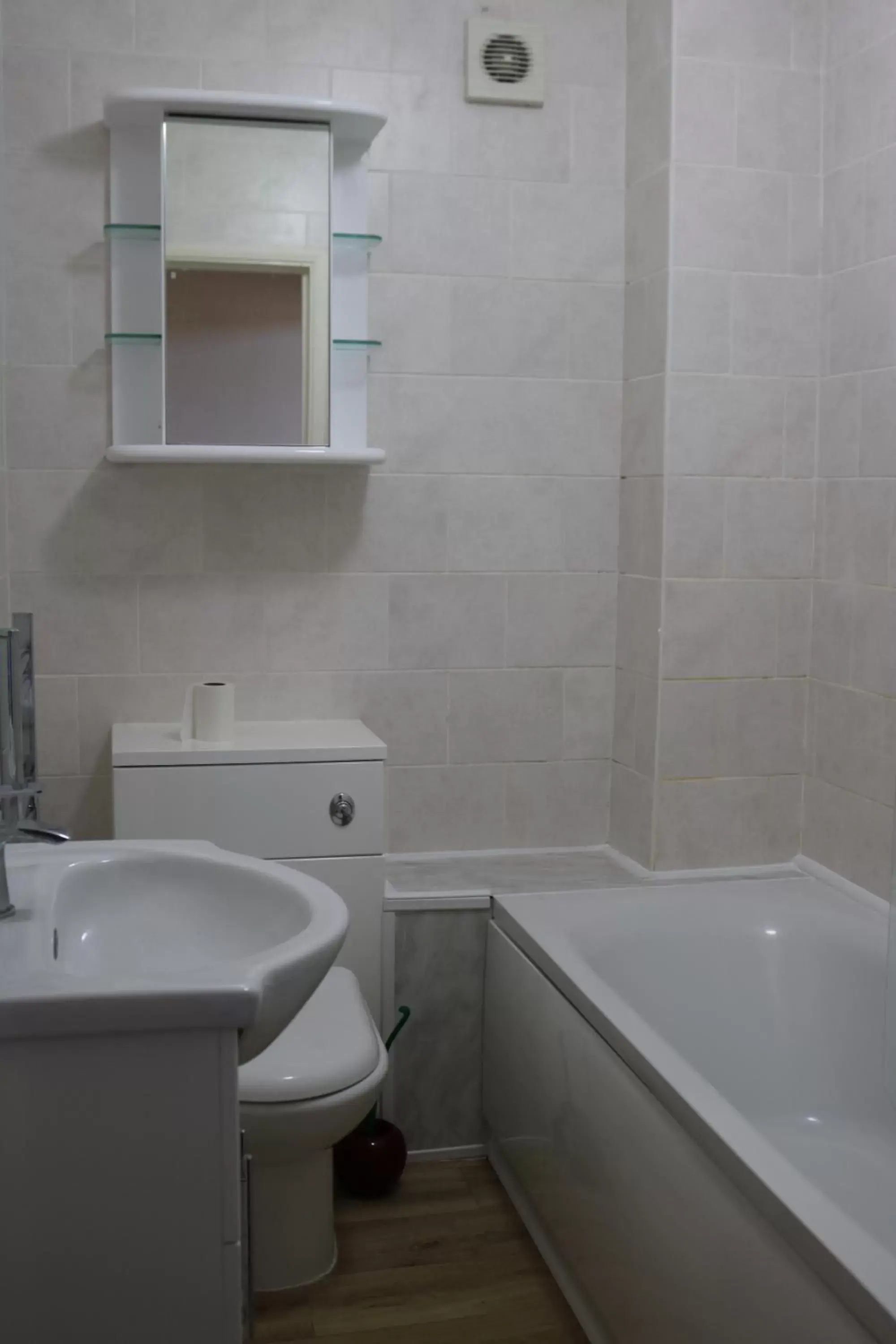 Bathroom in Lennard House