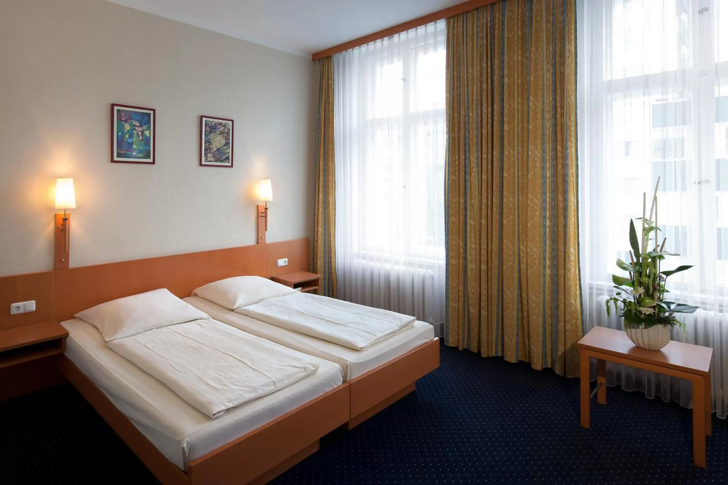 Photo of the whole room, Bed in Air in Berlin