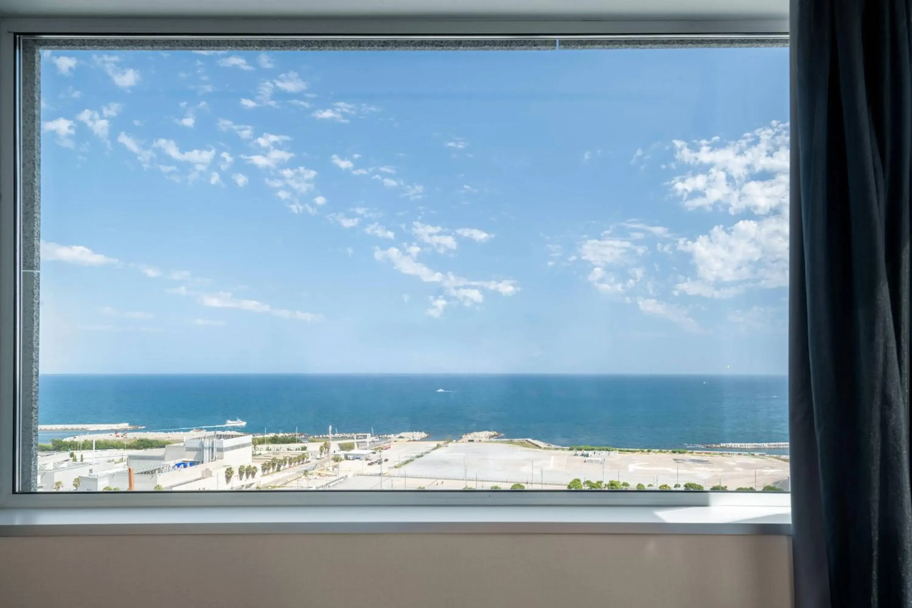 Photo of the whole room, Sea View in AC Hotel Barcelona Fórum by Marriott