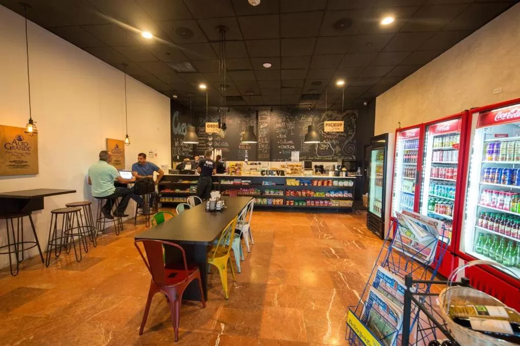 Restaurant/places to eat in ESJ Towers by Chana