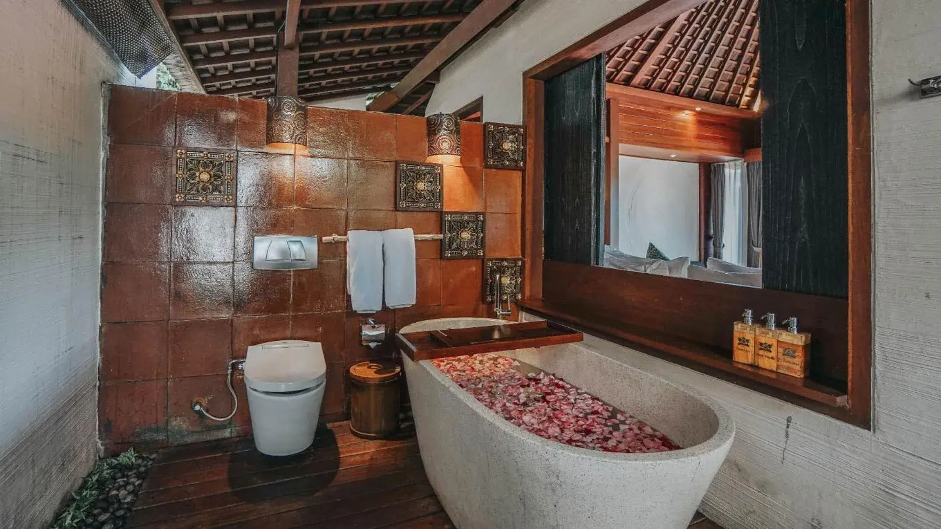 Bathroom in Black Penny Villas Ubud Bathroom in Black Penny Villas Ubud