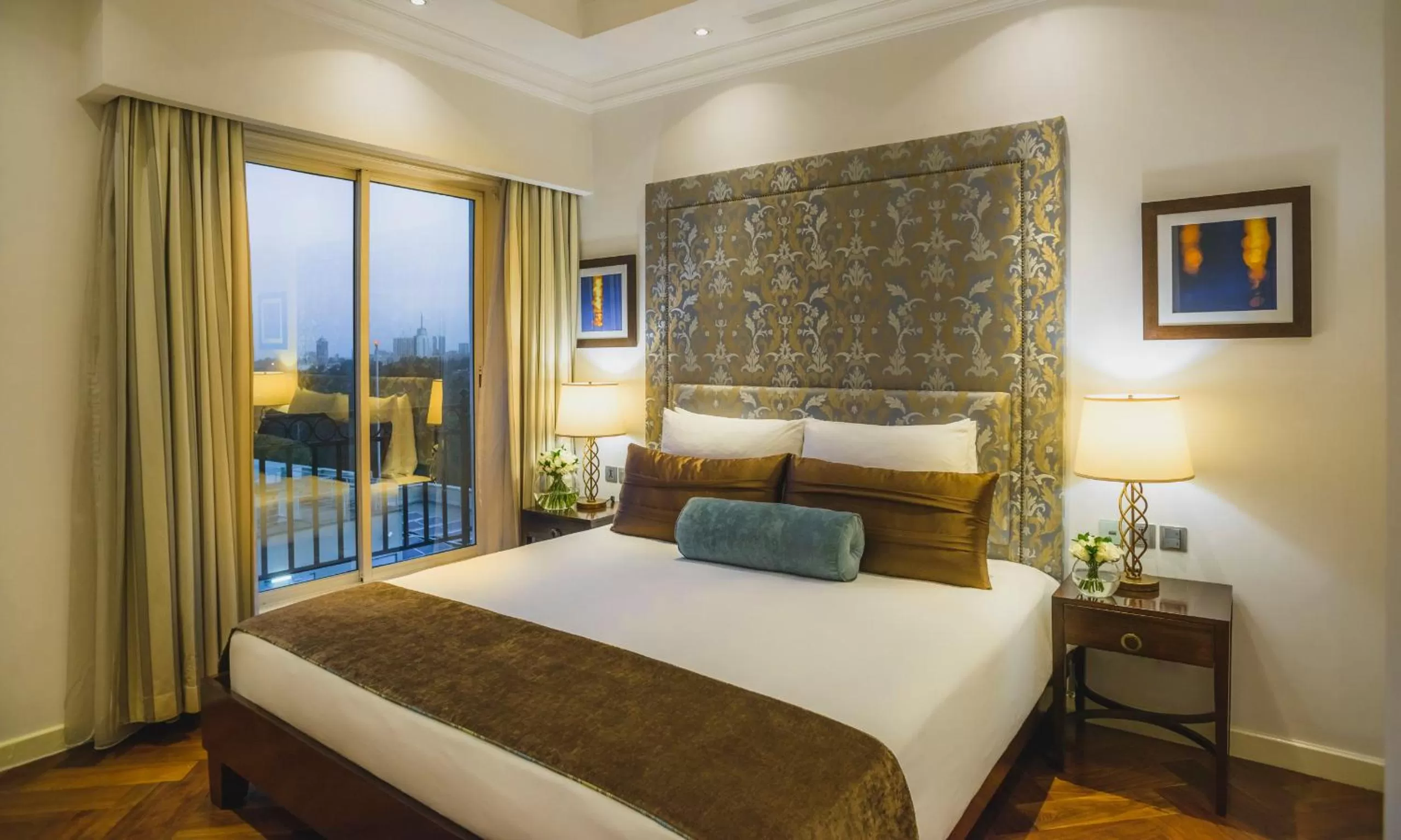 Bedroom, Bed in Villa Rosa Kempinski