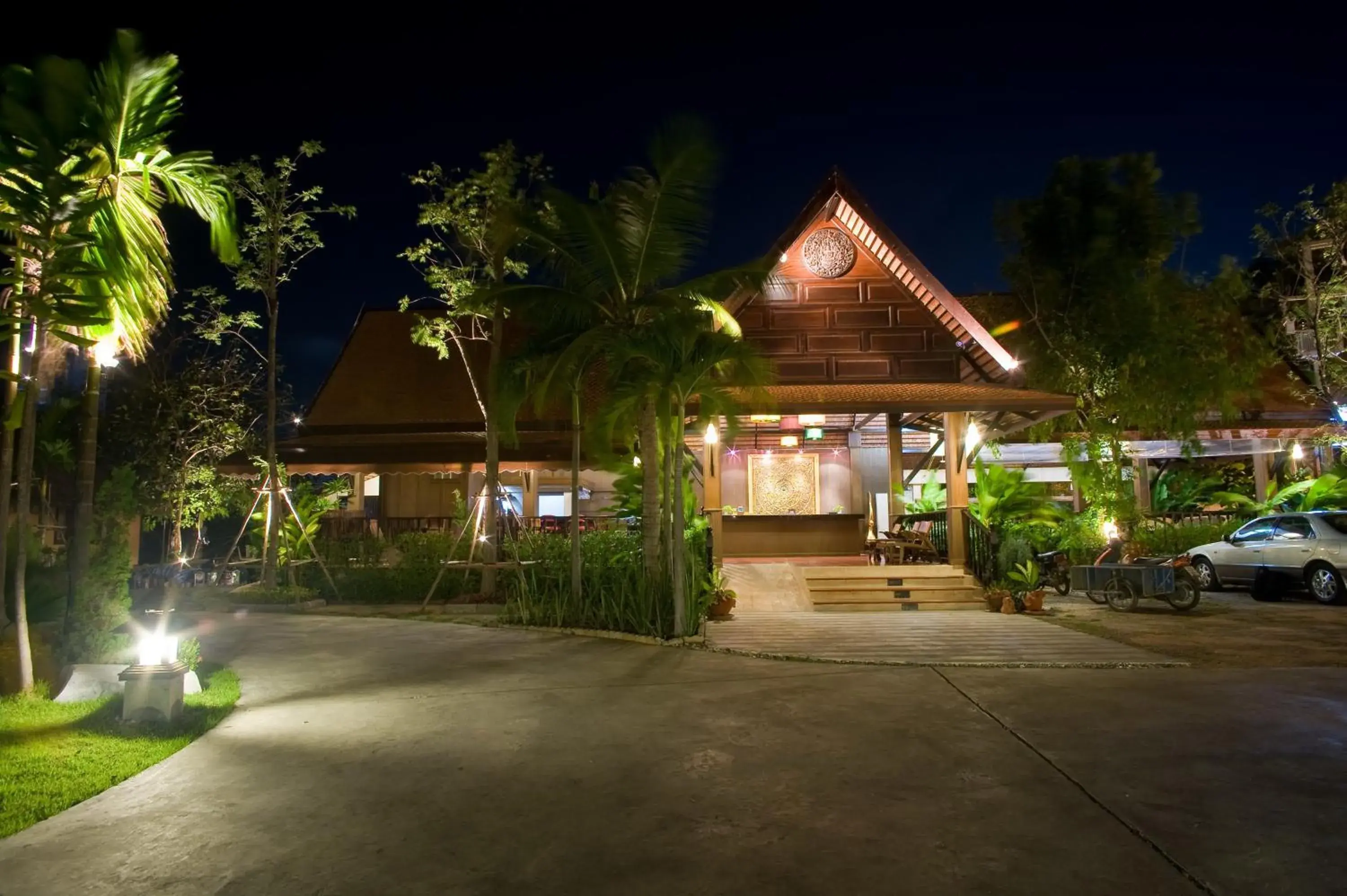 Property building, Garden in Inrawadee Resort