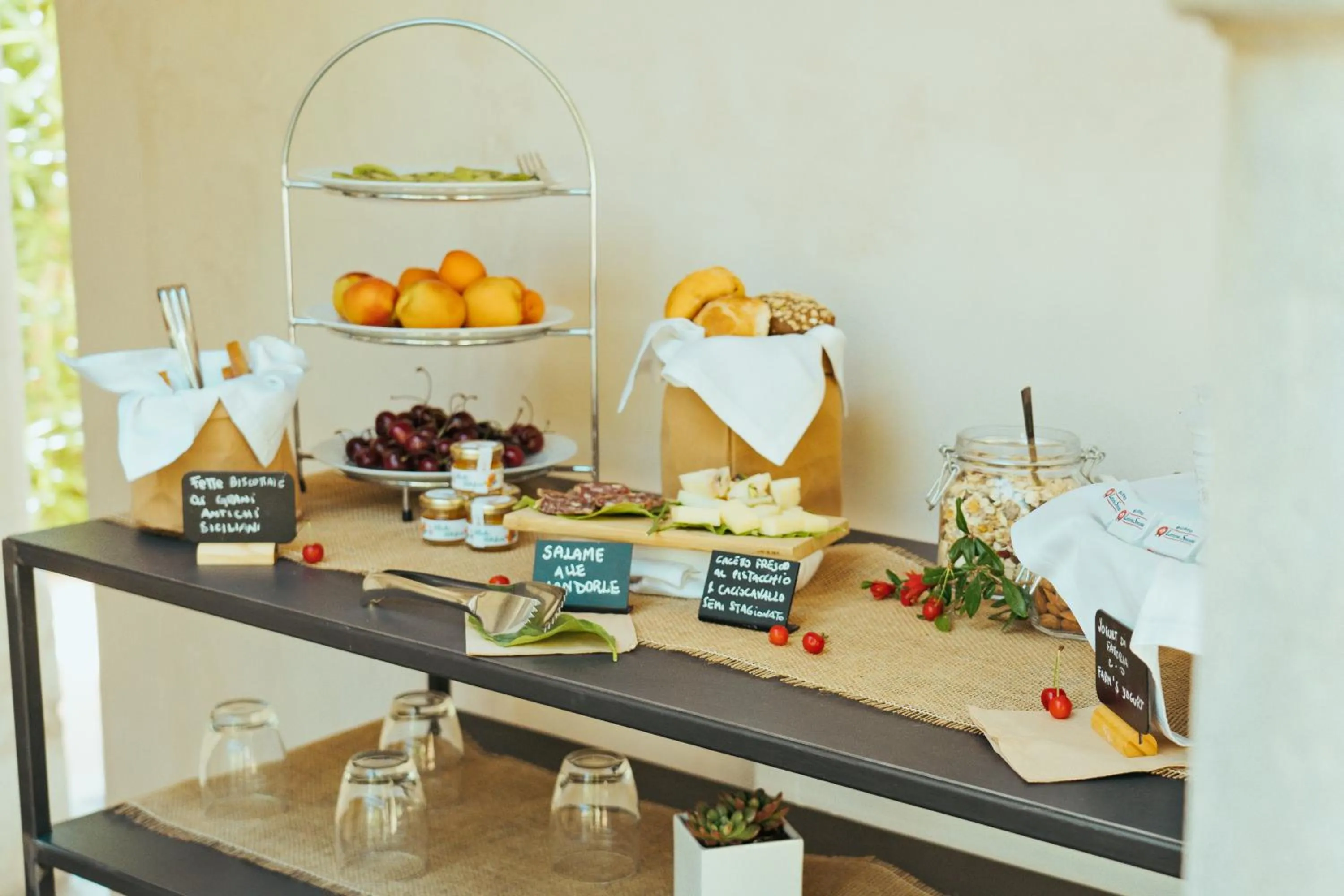 Breakfast in Villa Boscarino Boutique Hotel & Spa