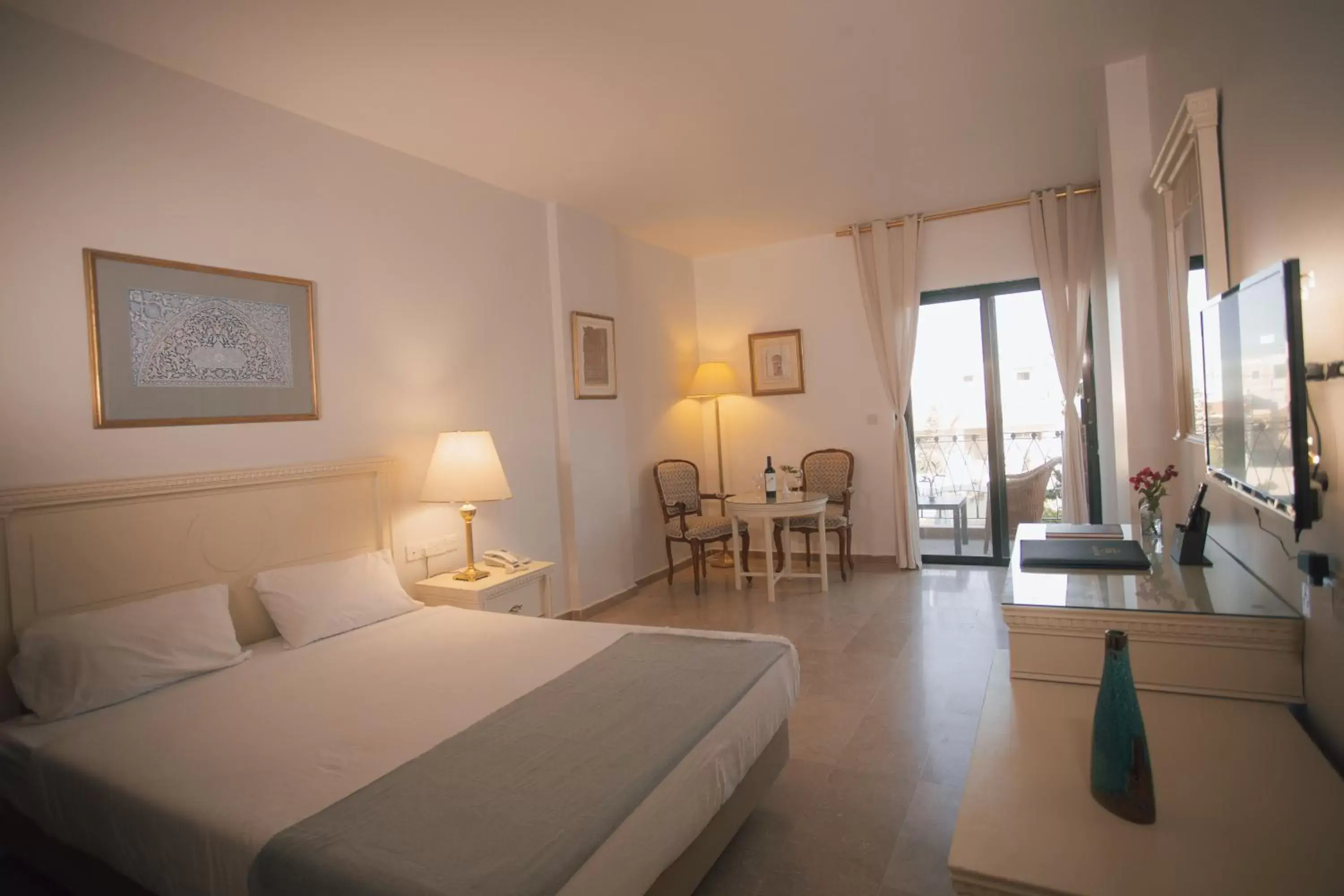 Deluxe Single Room with Balcony in Grand Hotel Madaba Deluxe Single Room with Balcony in Grand Hotel Madaba