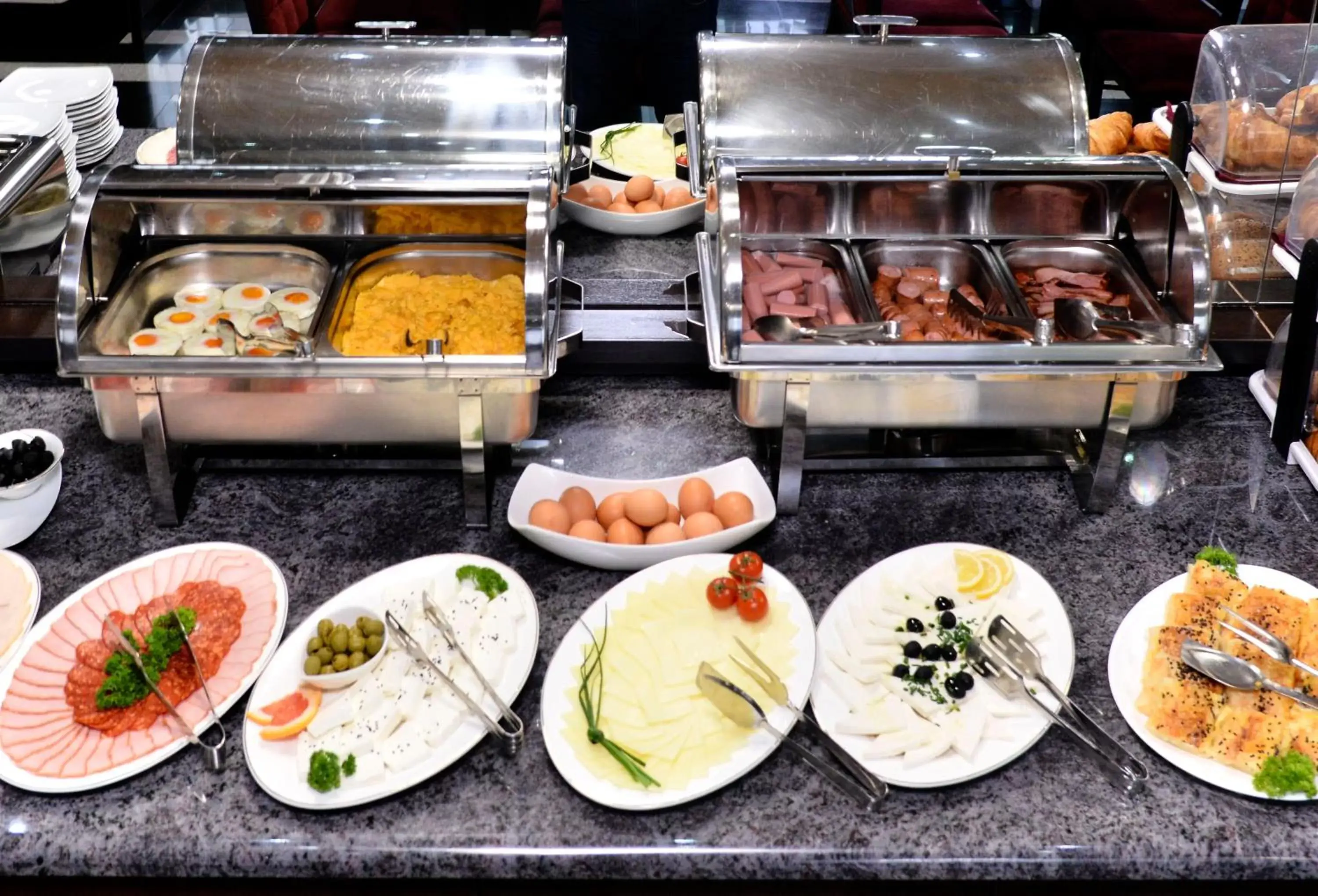 Restaurant/places to eat in Prezident Hotel Restaurant/places to eat in Prezident Hotel