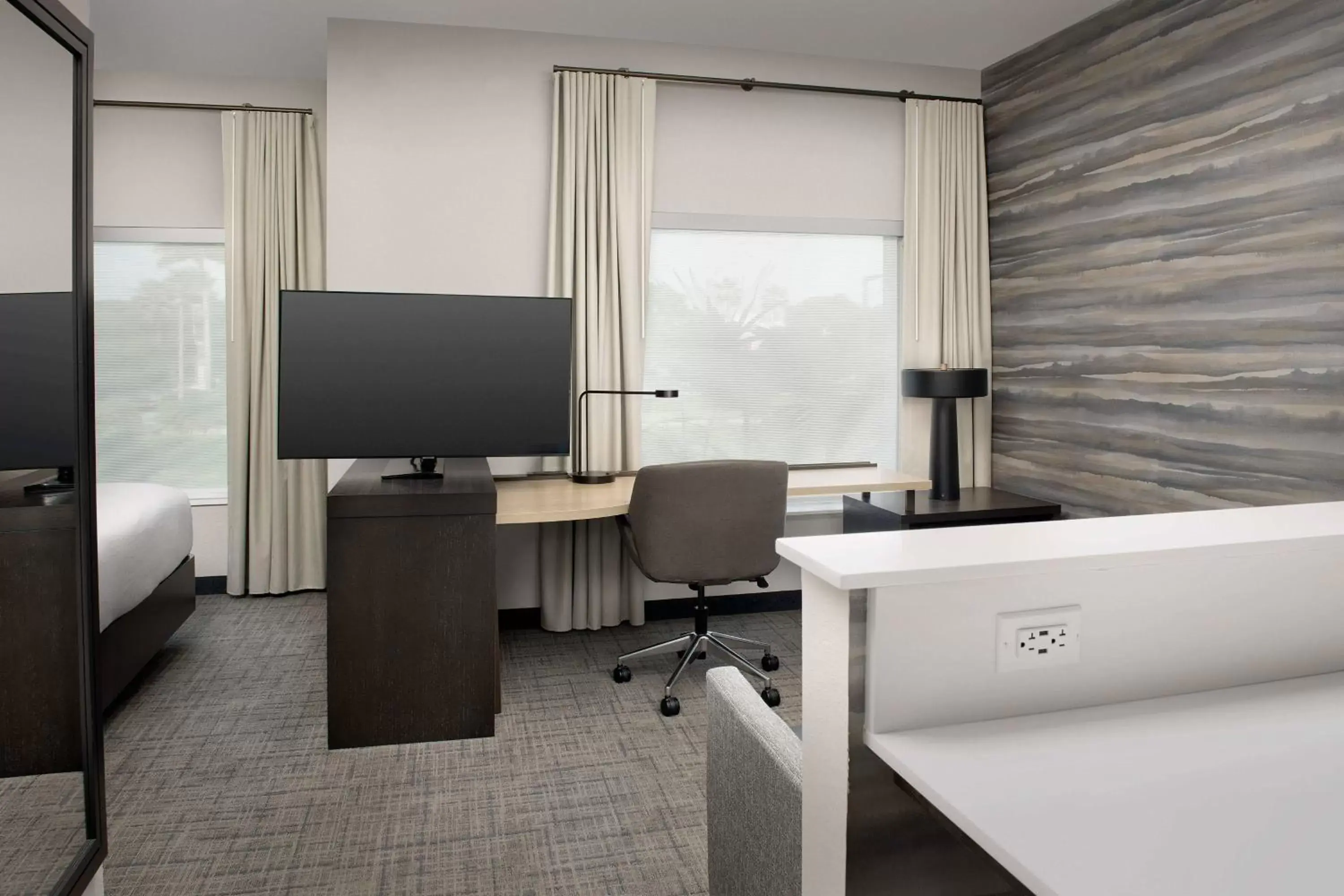 Photo of the whole room, TV/Entertainment Center in Residence Inn Doral Mall Area