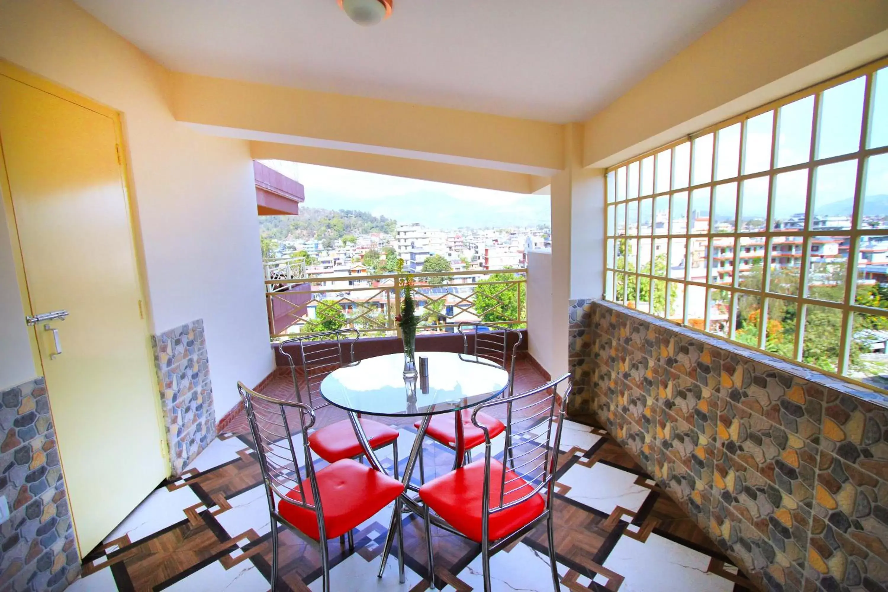 Kitchen or kitchenette in Hotel Splendid View