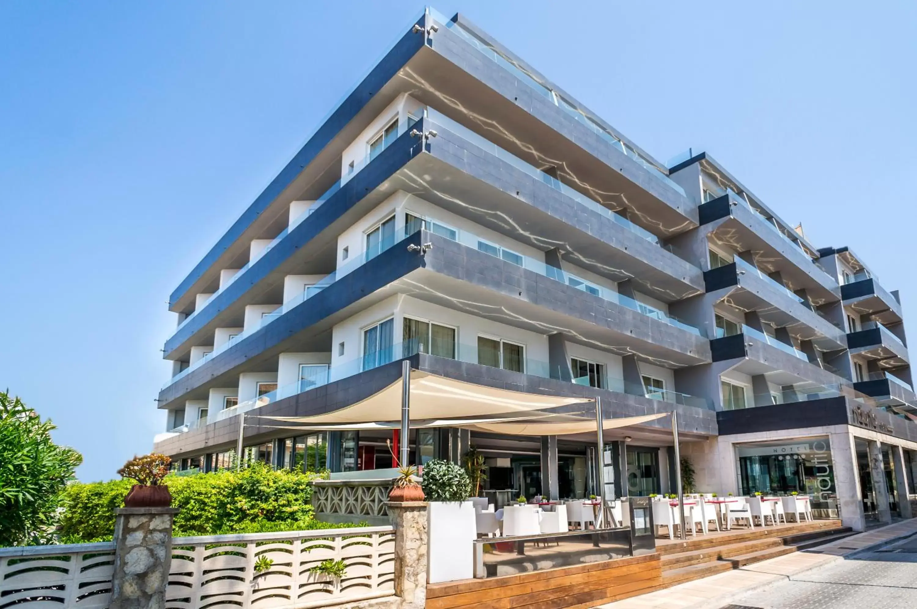 Facade/entrance, Property Building in Nautic Hotel & Spa