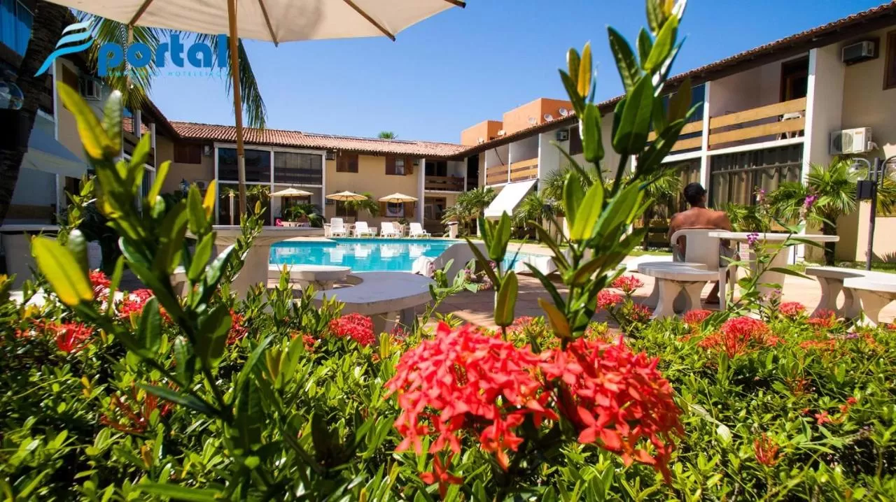 Day, Property Building in Apart Hotel Portal Do Atlântico - Portal Hotéis