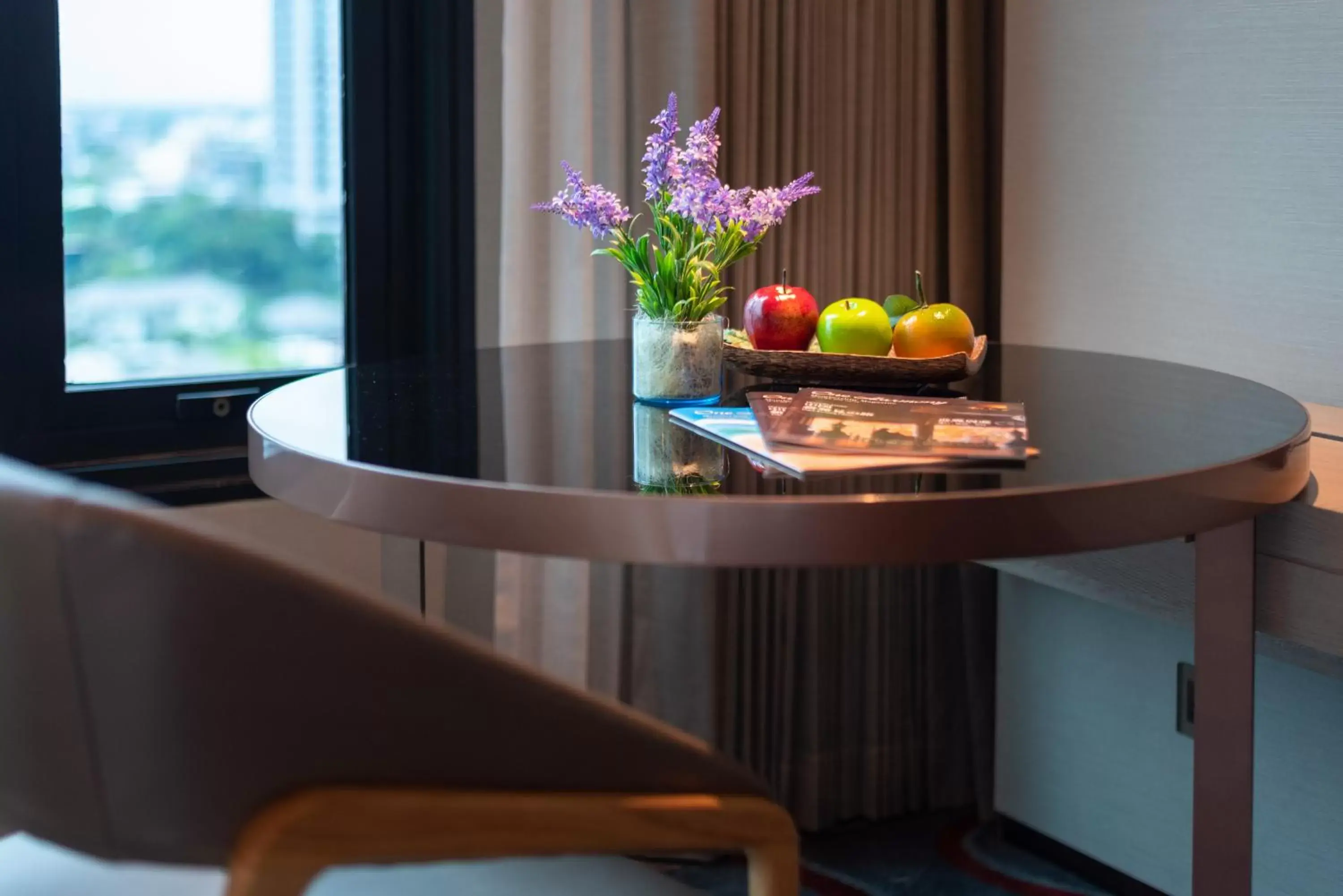 Living room in Hotel Nikko Bangkok - SHA Extra Plus Certified
