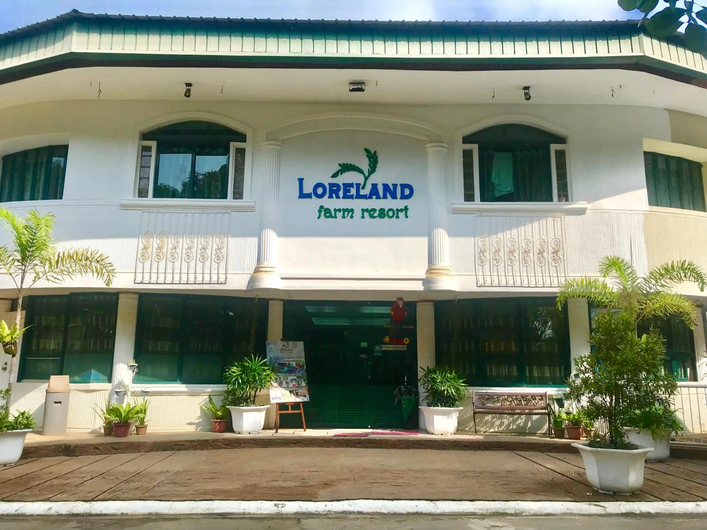 Property building in Loreland Farm Resort