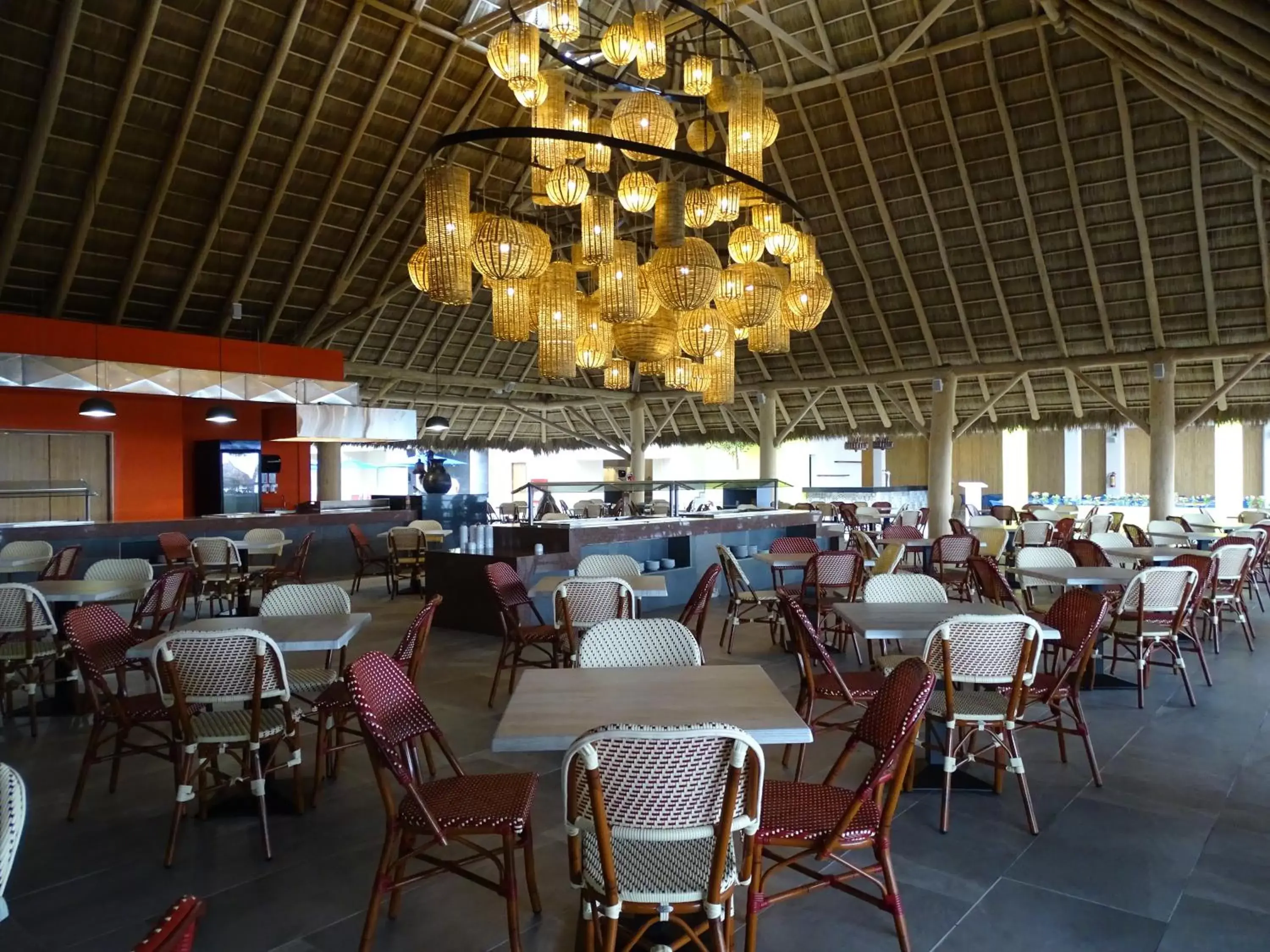 Restaurant/Places to Eat in Decameron Isla Coral