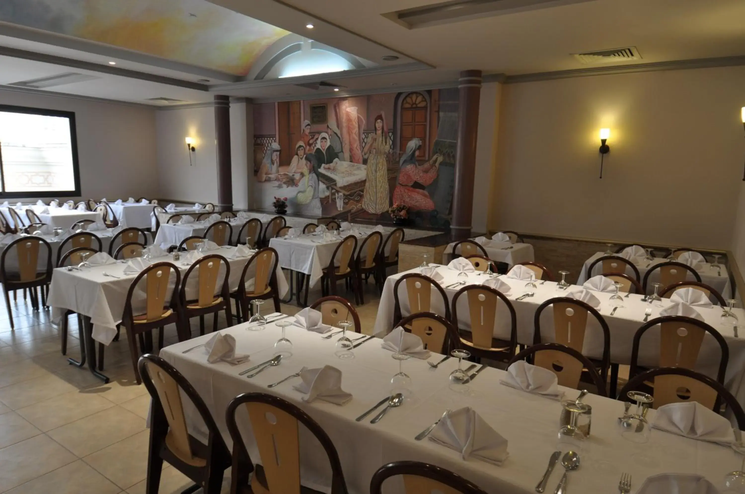 Restaurant/places to eat in Hôtel Wassim Restaurant/places to eat in Hôtel Wassim