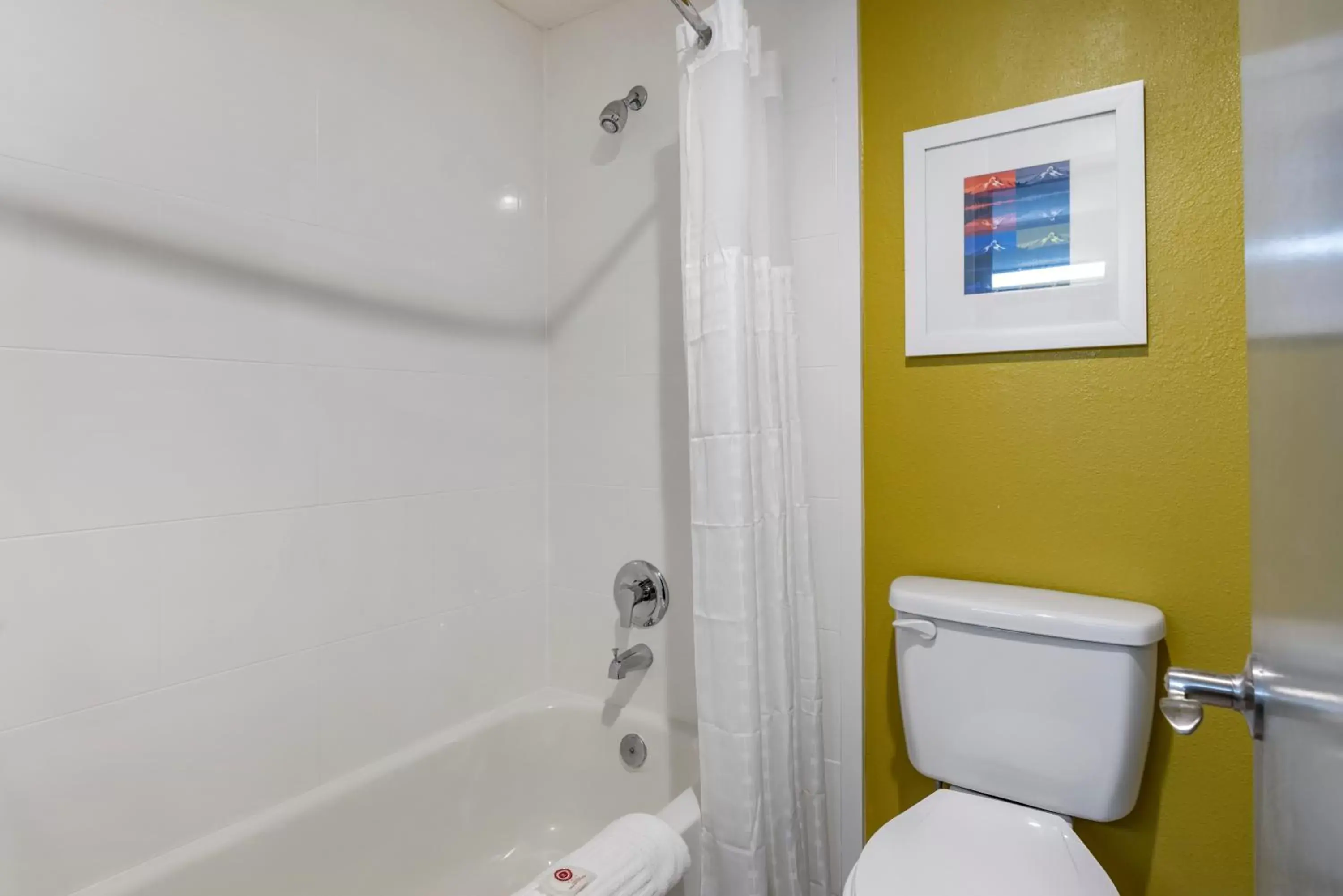 Toilet, Bathroom in Comfort Inn & Suites Tigard near Washington Square
