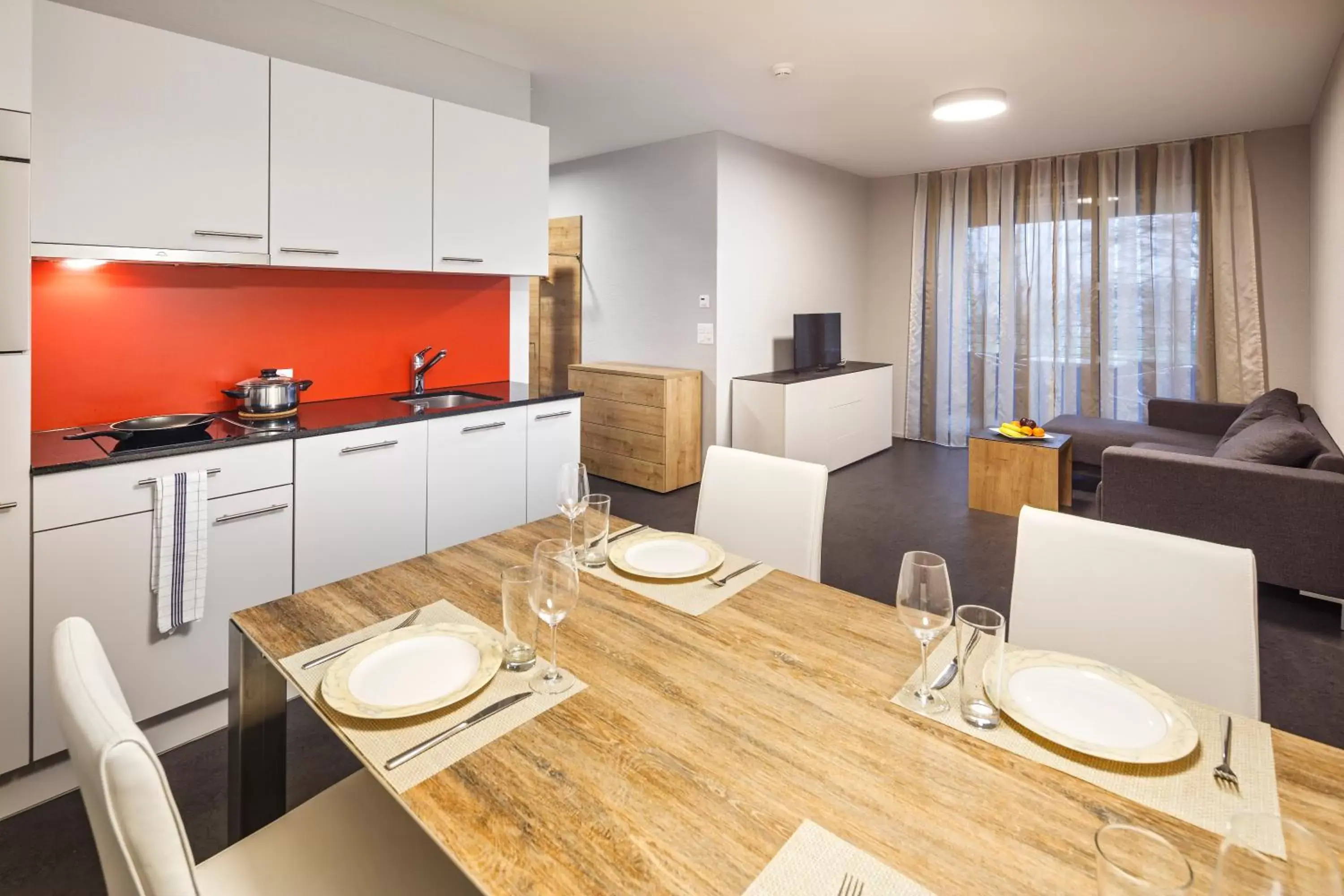 Kitchen or kitchenette, Dining Area in Aparthotel-aarau-WEST Swiss Quality