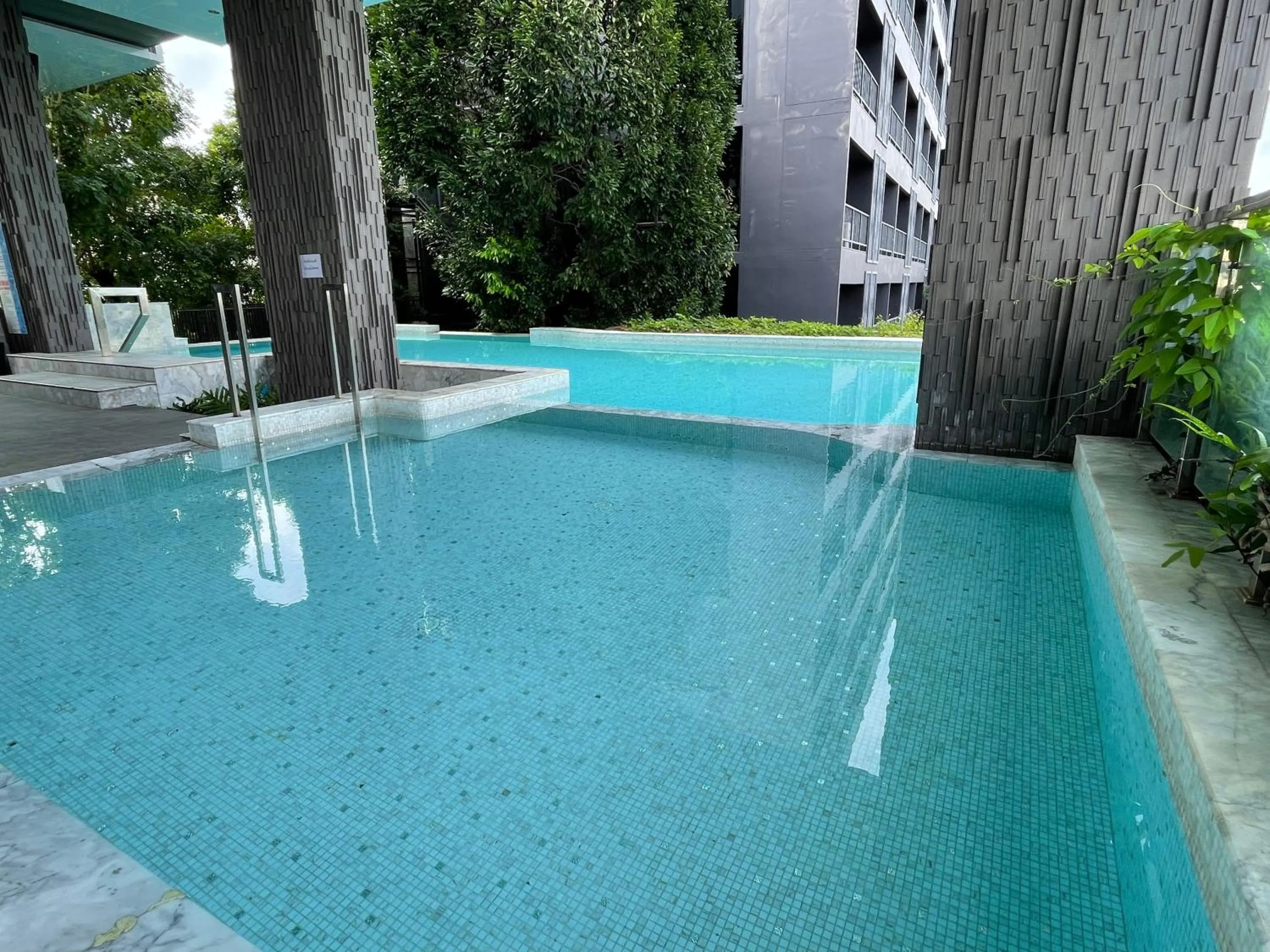 Swimming pool in Tonaoi Grand Hotel