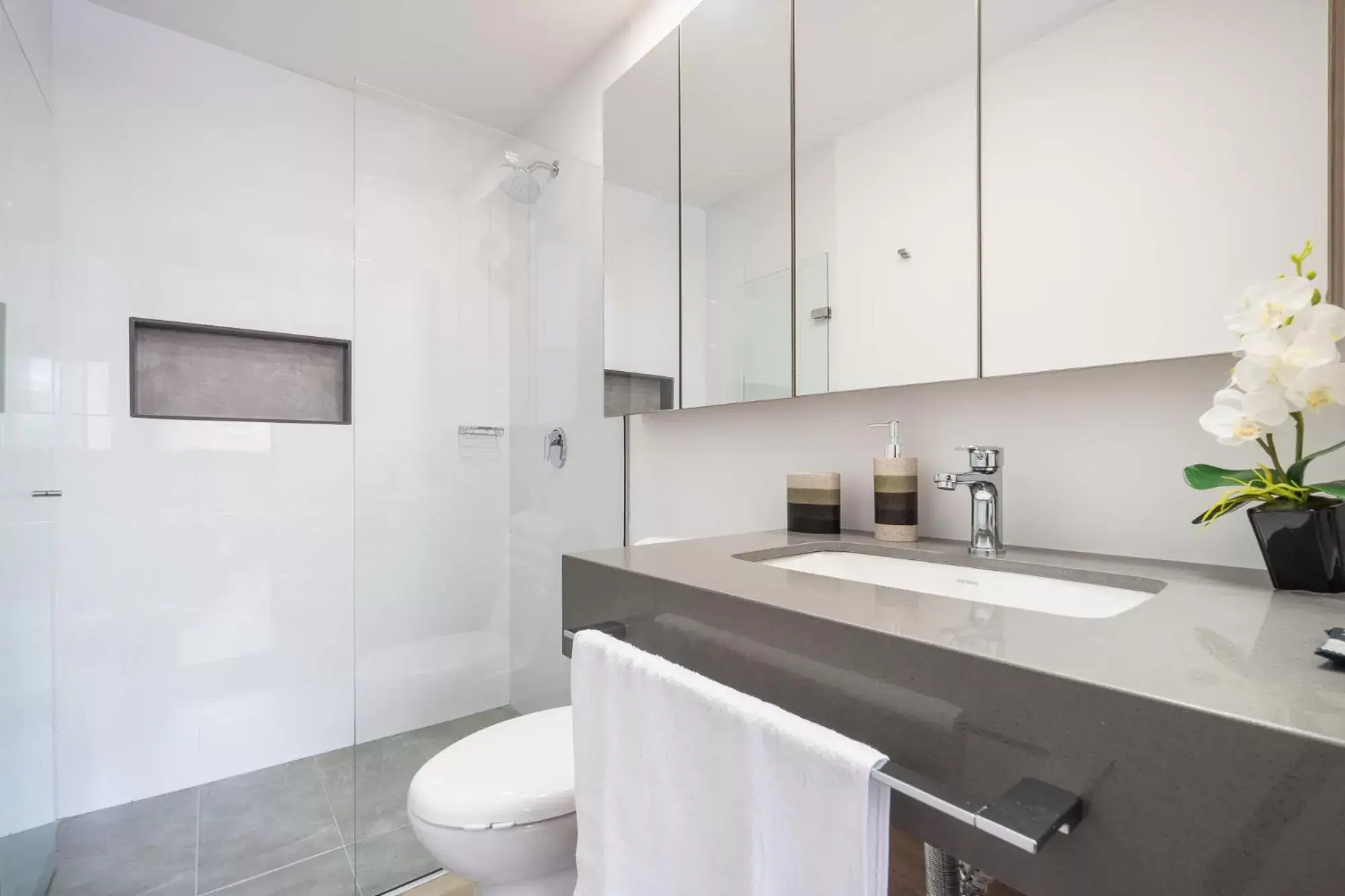 One-Bedroom Apartment in Apartamentos Go Living & Suites by HOUSY One-Bedroom Apartment in Apartamentos Go Living & Suites by HOUSY