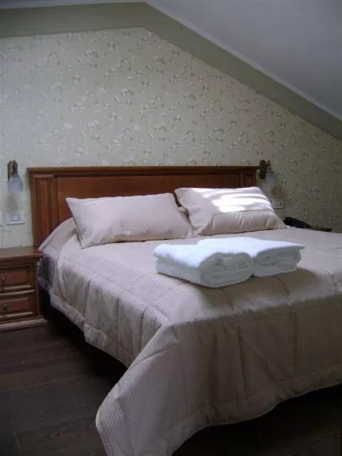 Bedroom, Bed in Vila Sigal Pogradec