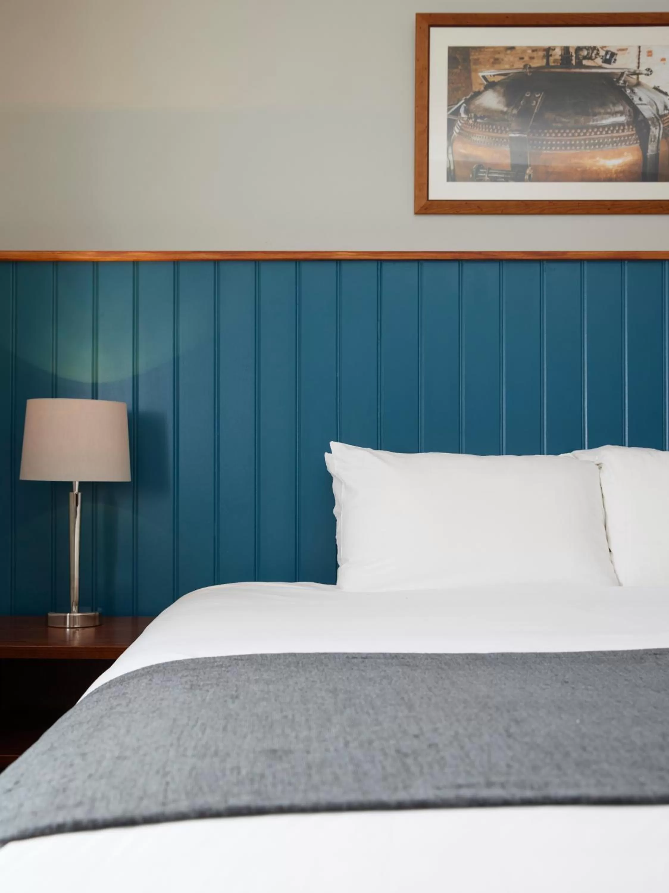 Bed in The Longshoot