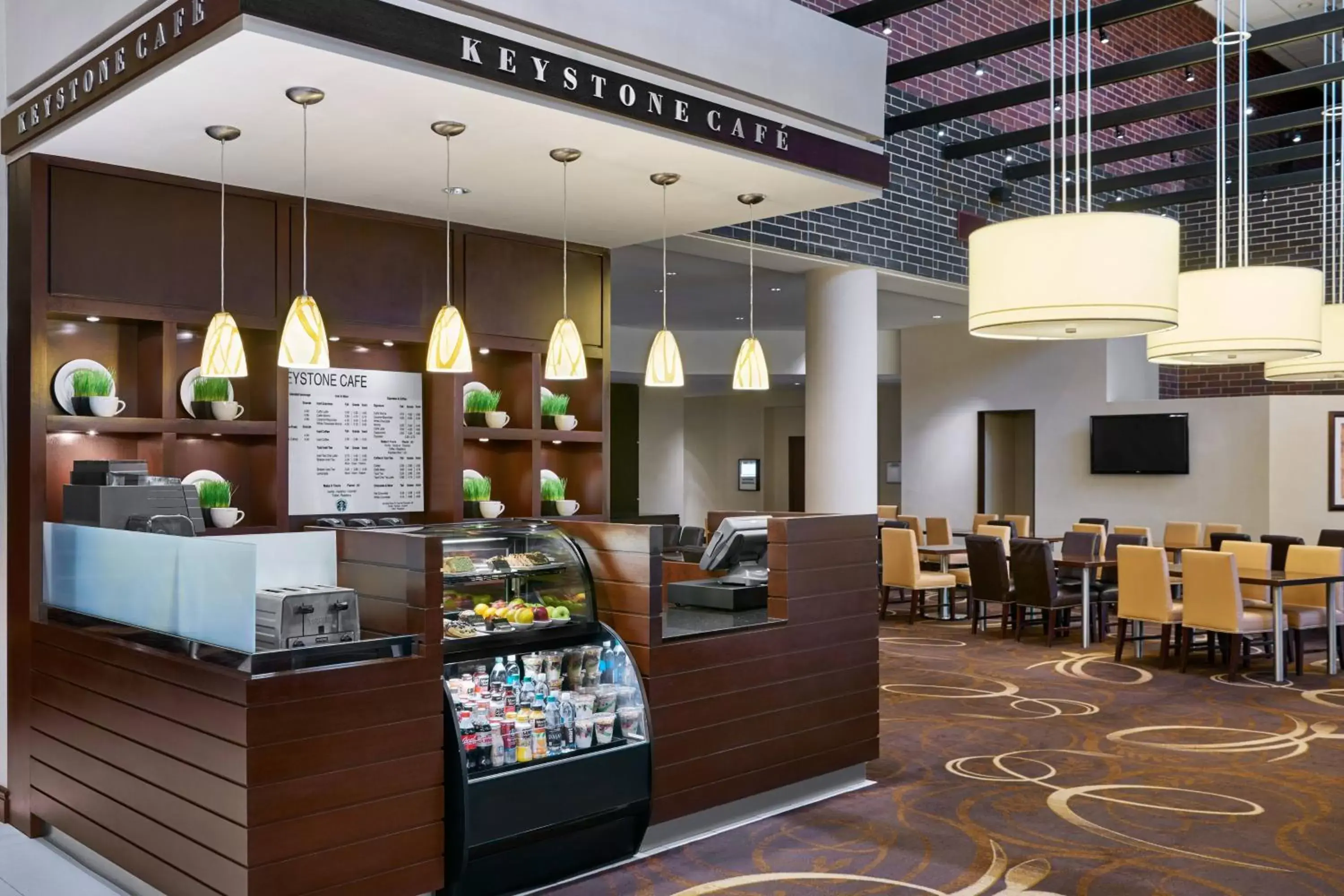 Restaurant/places to eat in Sheraton Indianapolis Hotel at Keystone Crossing