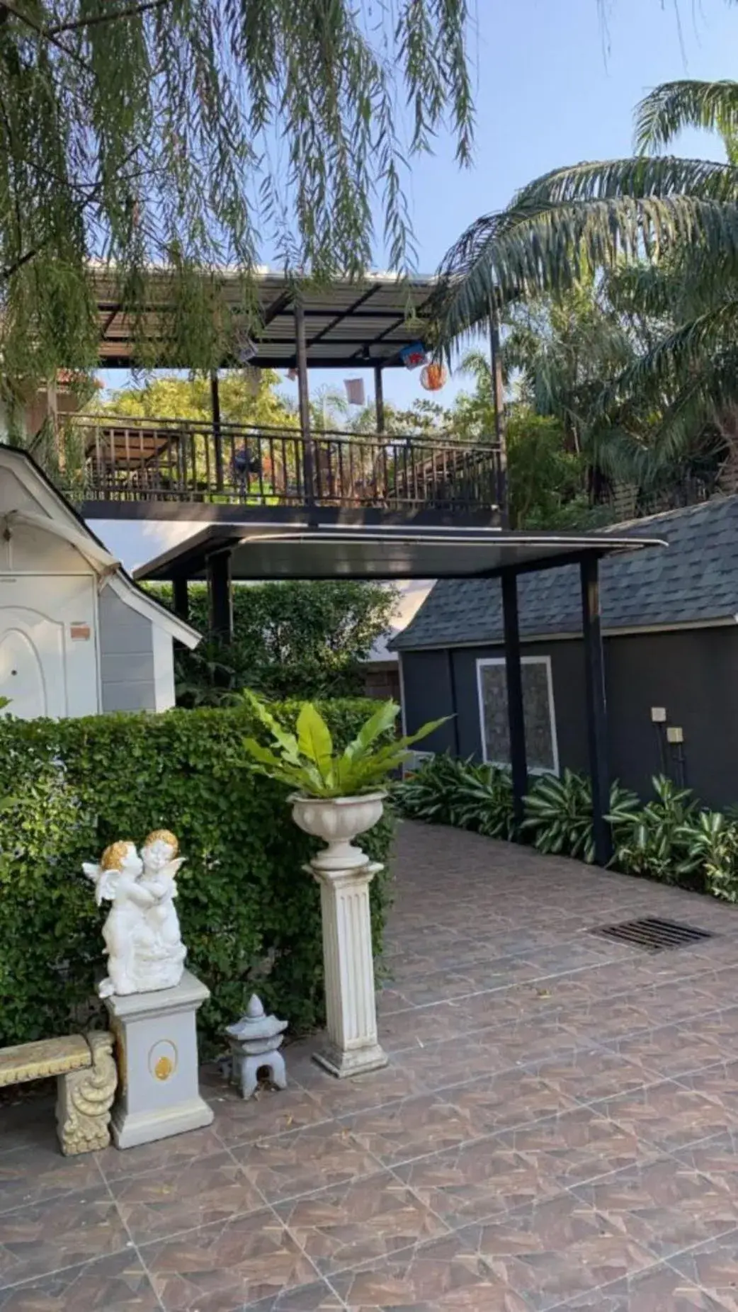 Property building in Kurina Hotel Property building in Kurina Hotel