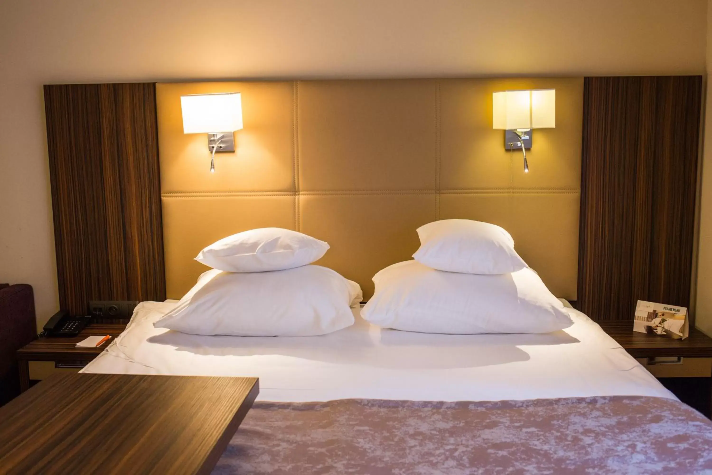 Bed in Hotel DeSilva Premium Opole