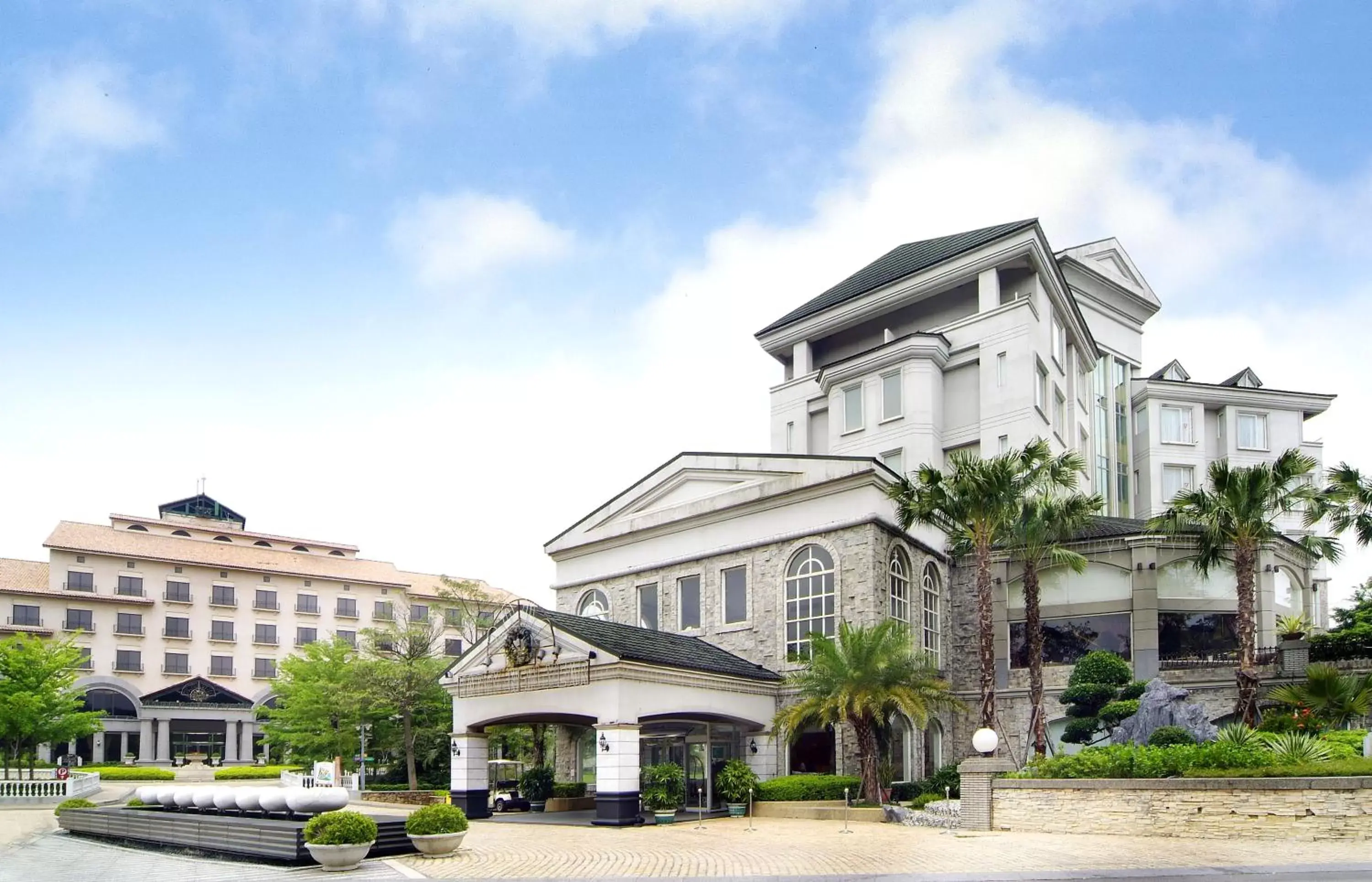 Facade/entrance, Property Building in Lakeshore Hotel Hsinchu