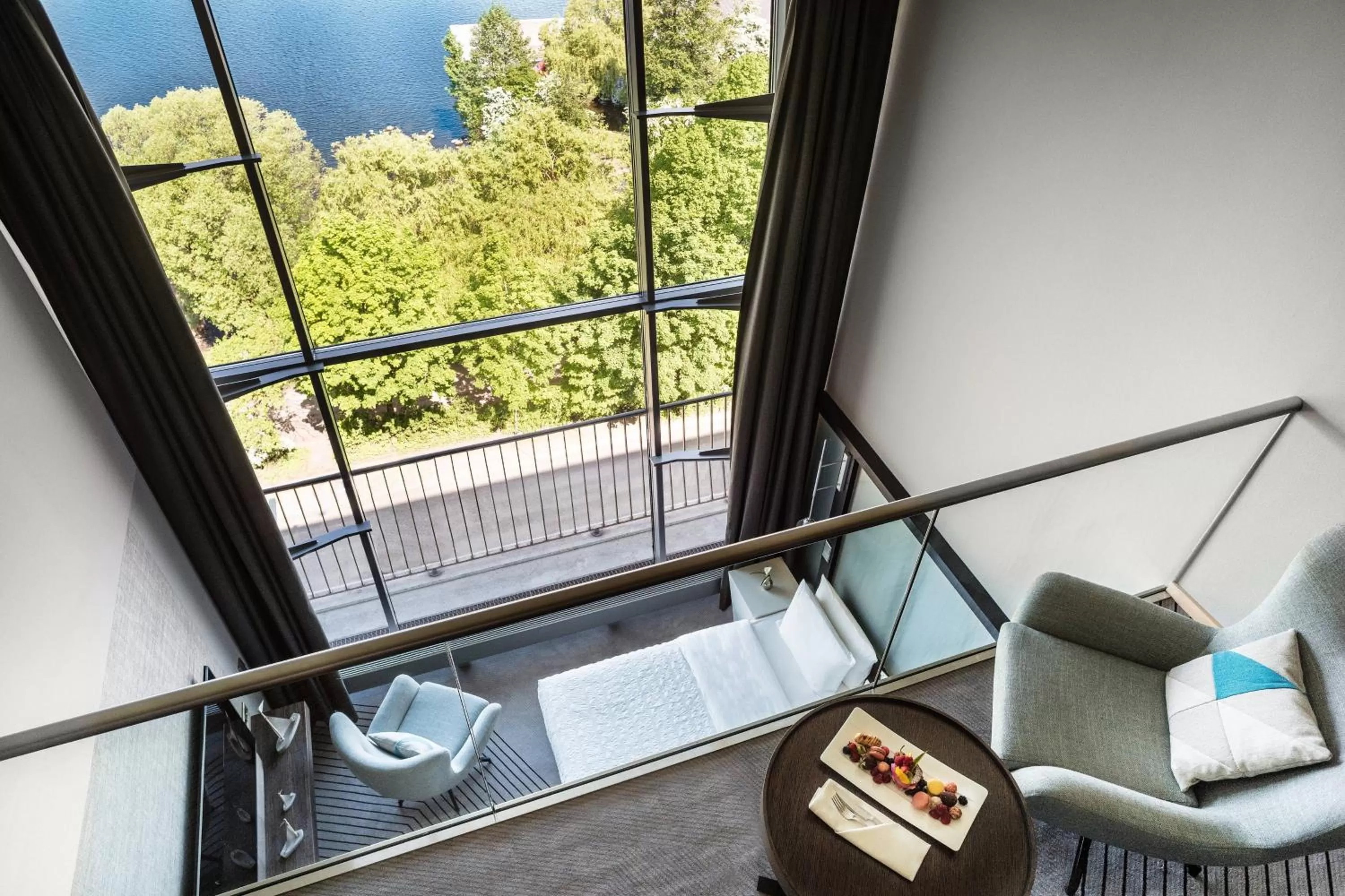 Photo of the whole room in Le Méridien Hamburg