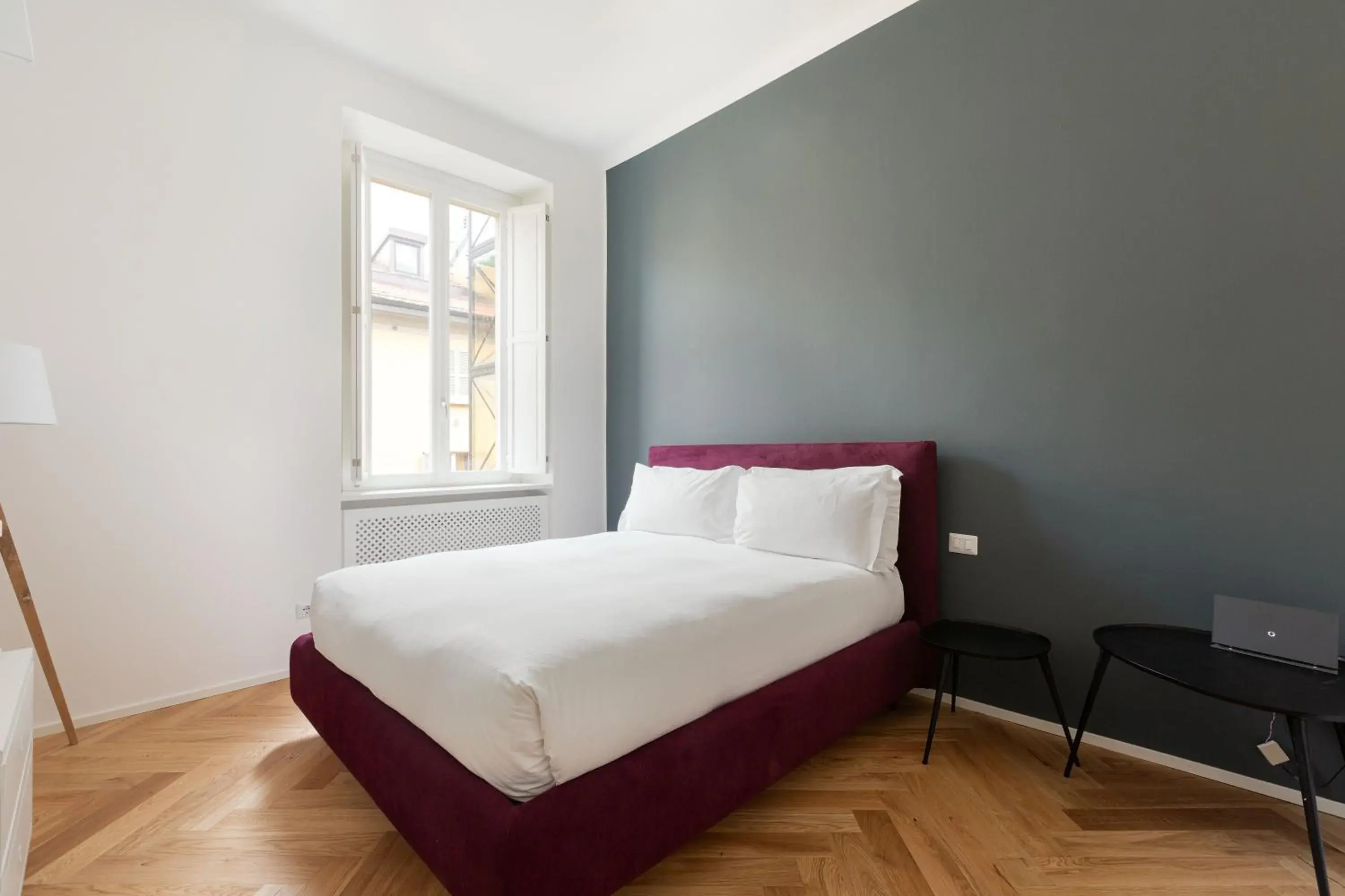 Bed in Brera Apartments in San Fermo