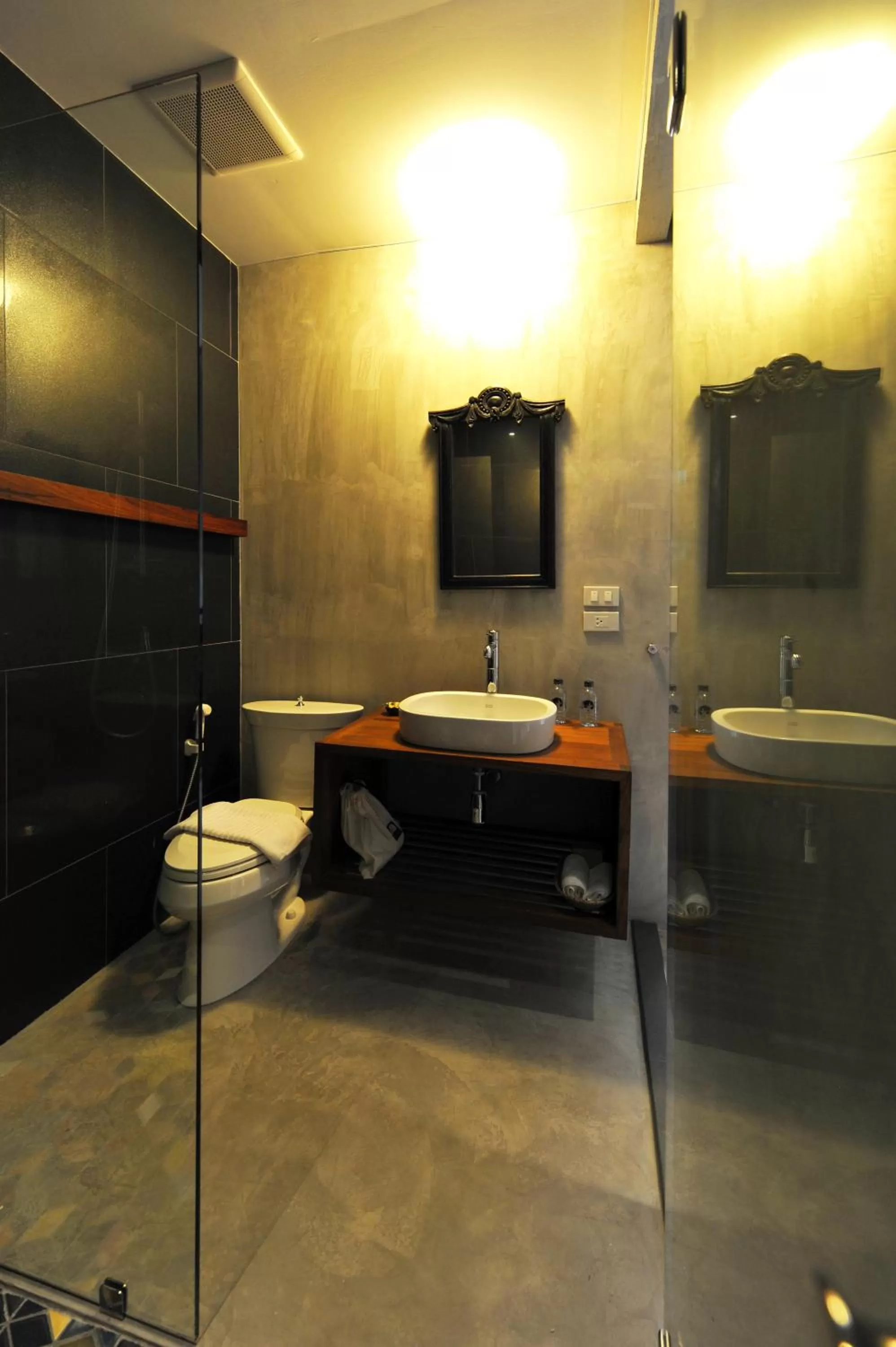 Bathroom in Villa Bangkok