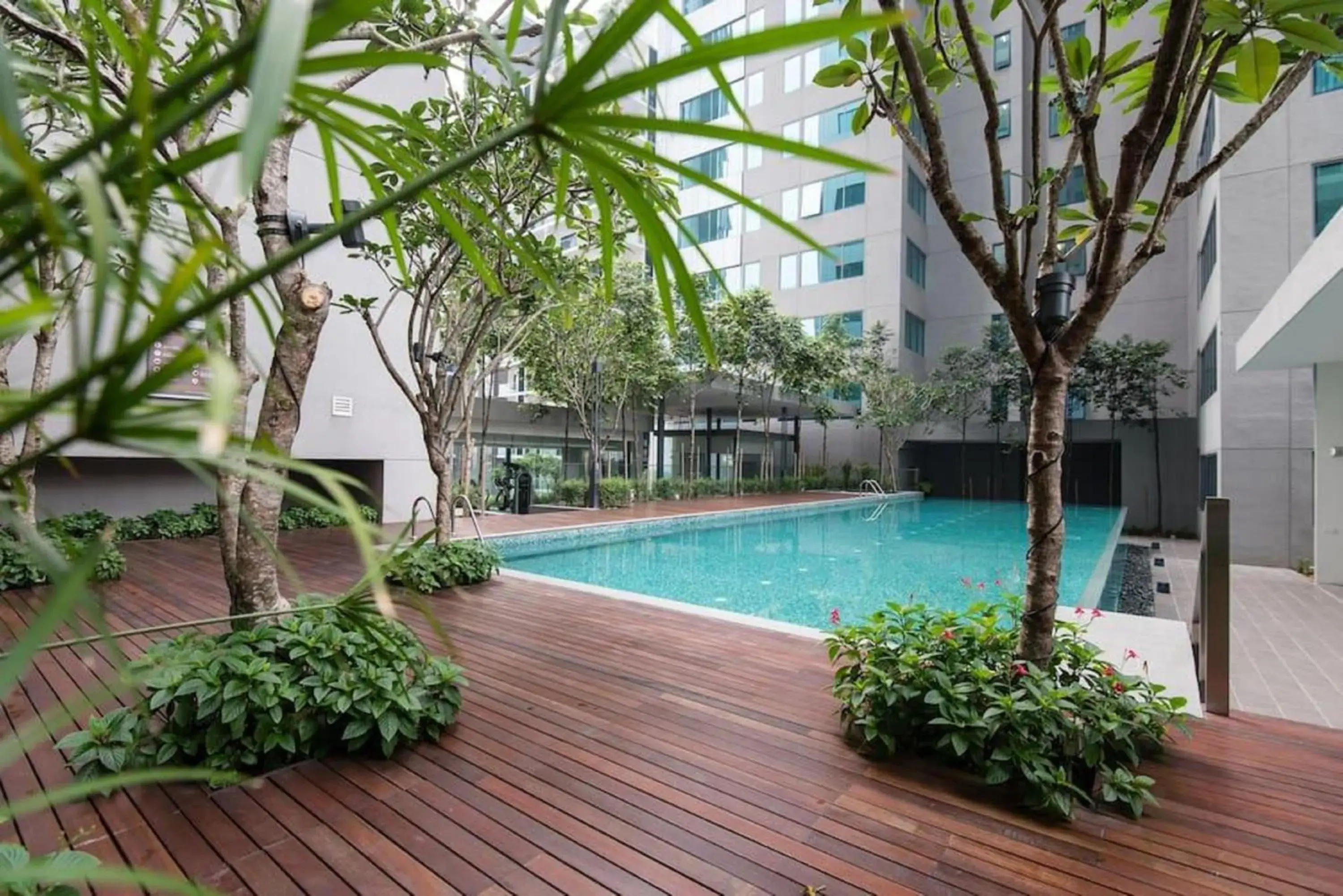 Swimming Pool in Mercu Summer Suite KLCC @ Penguin Homes