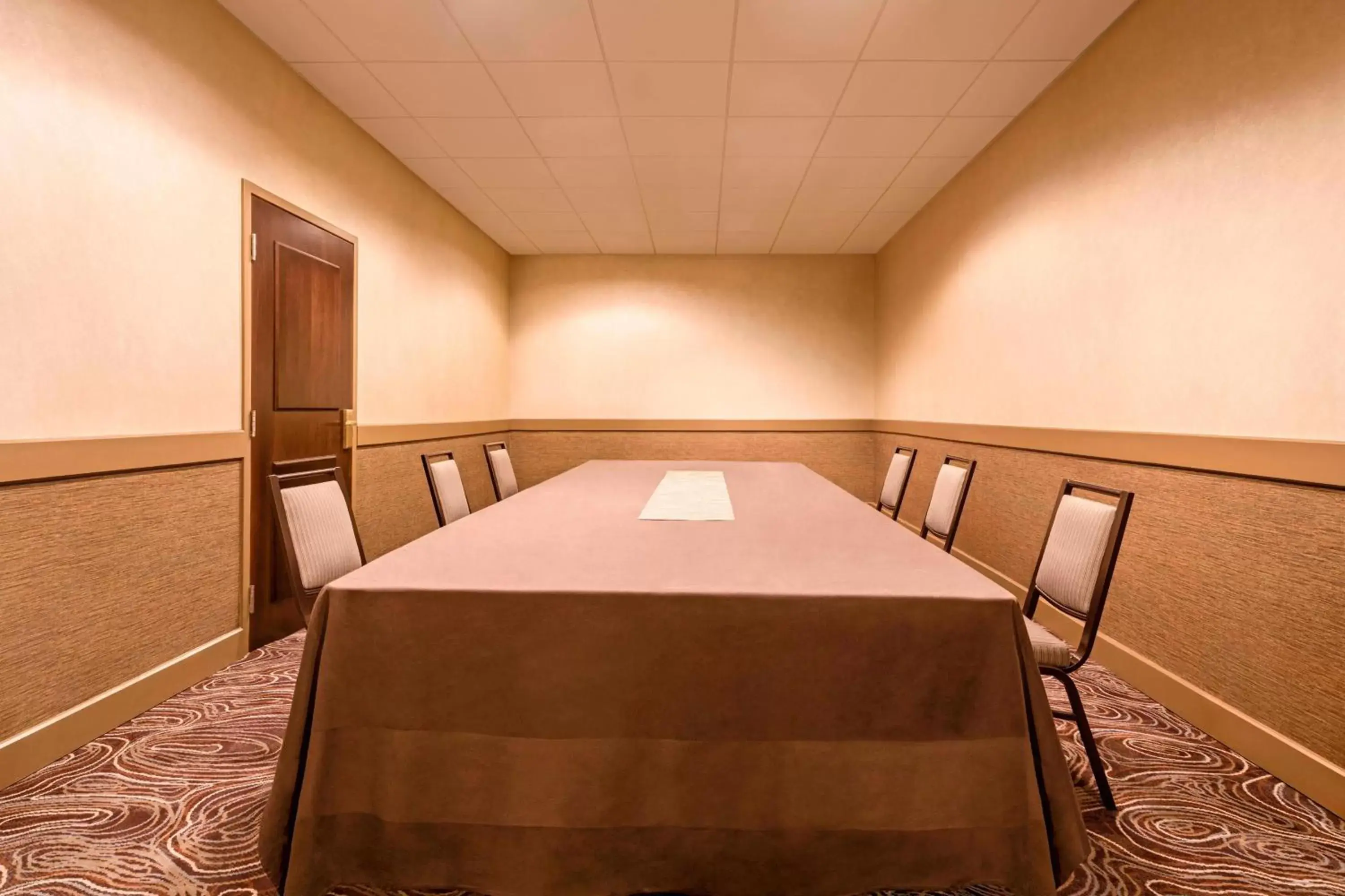 Meeting/conference room in The Westin Ottawa