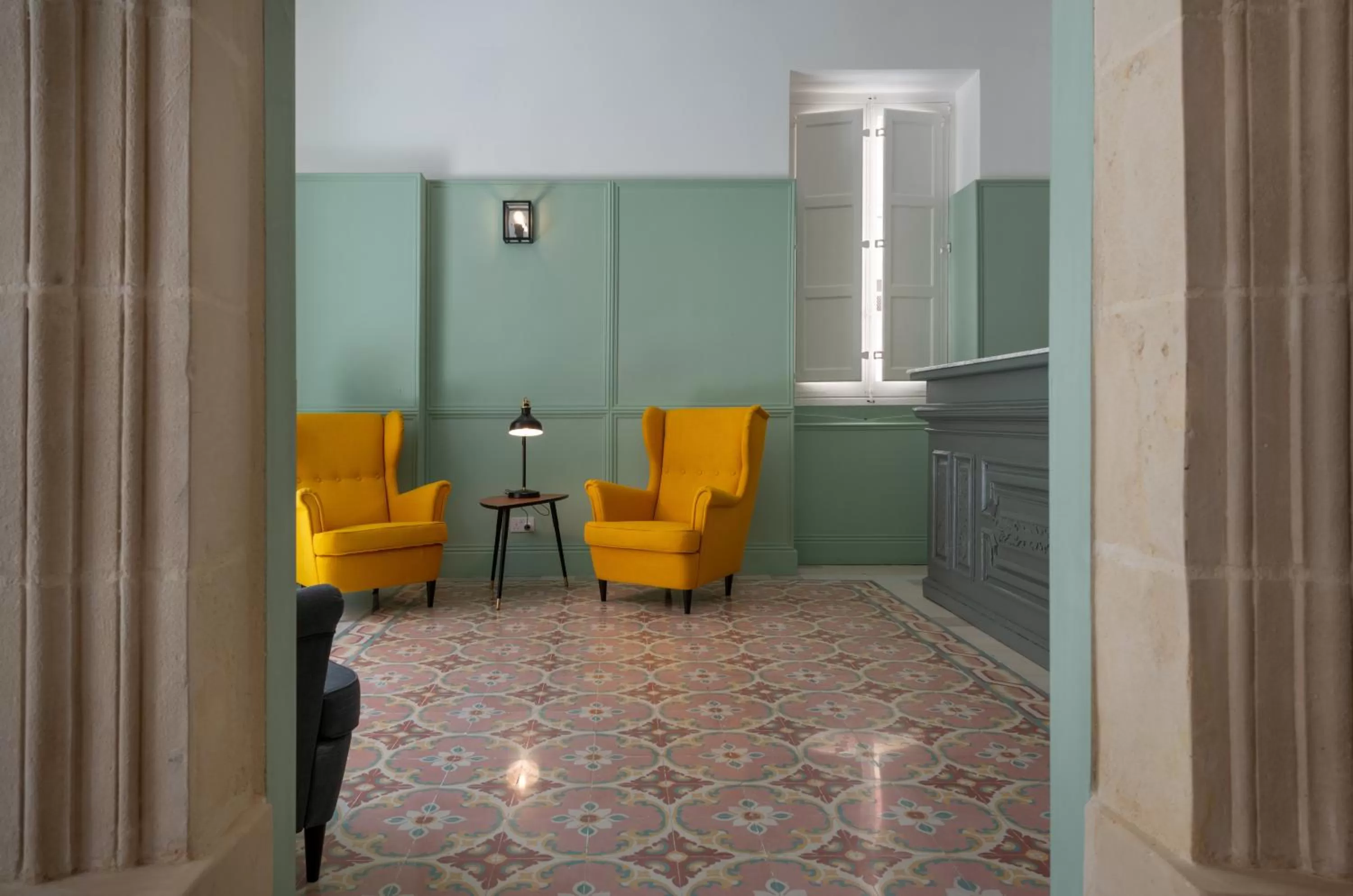 Lobby or reception in Chapter 5 Hotel