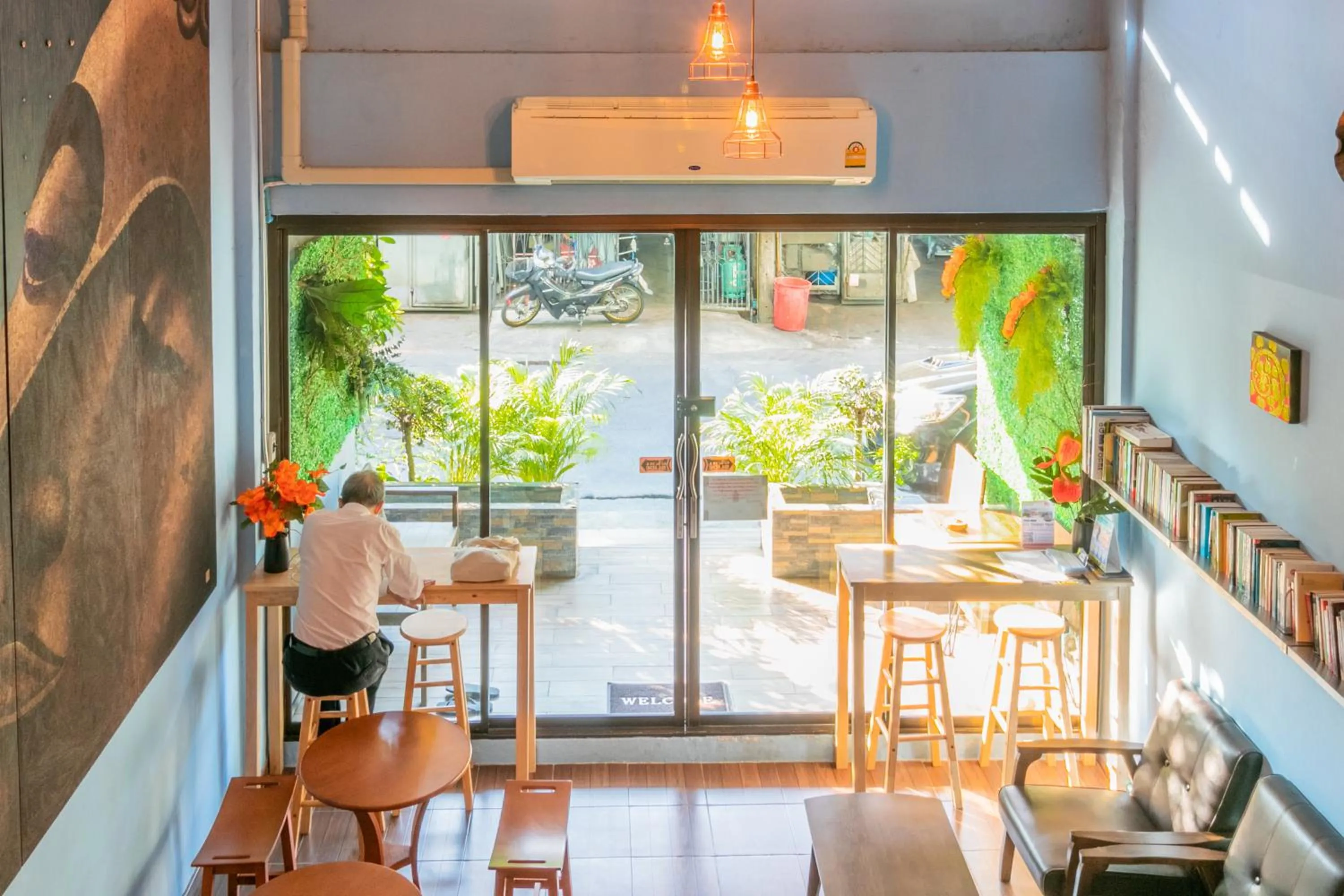 Restaurant/places to eat in Phob phan Hostel