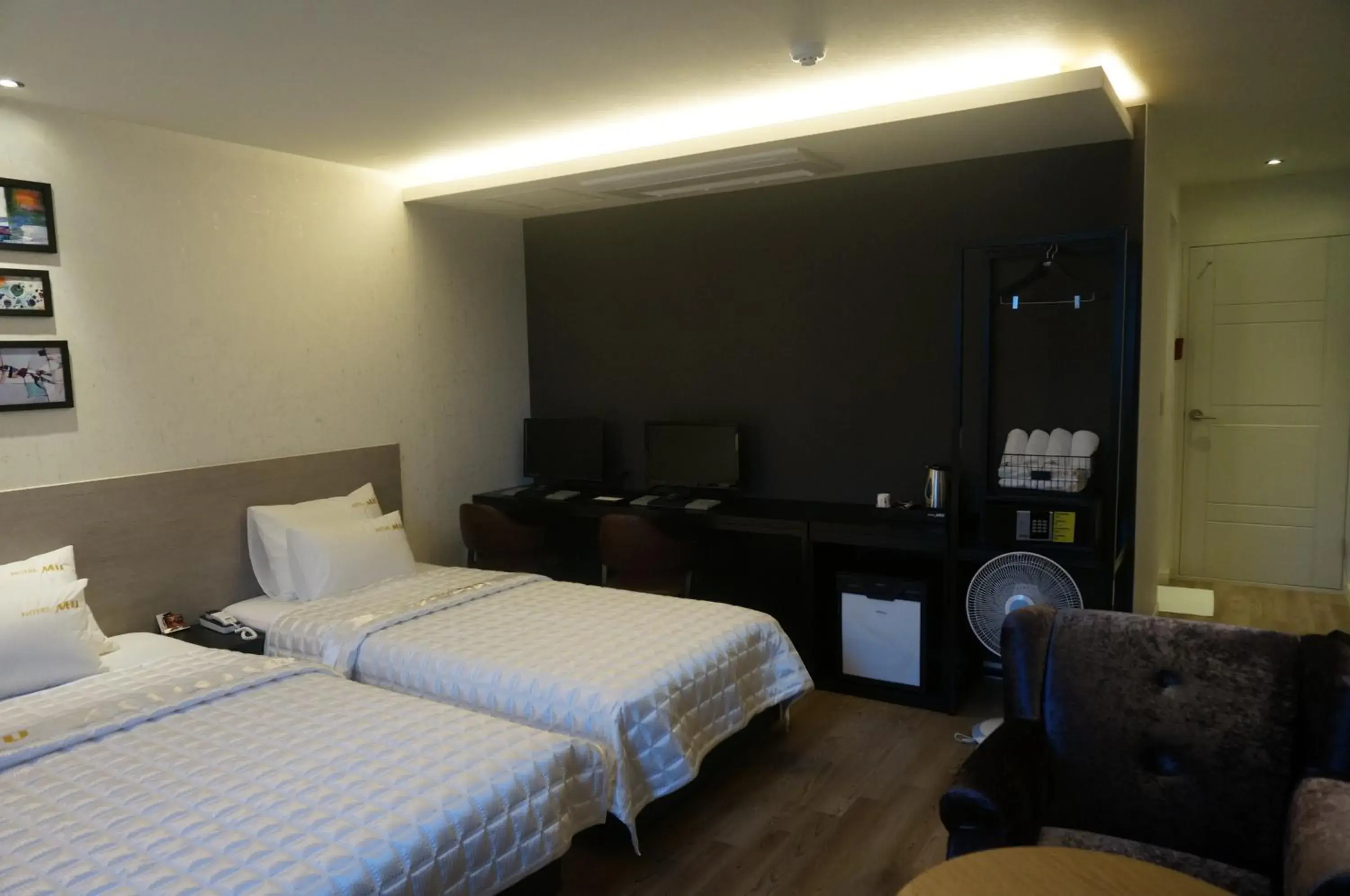 Bedroom, Bed in Mu Hotel