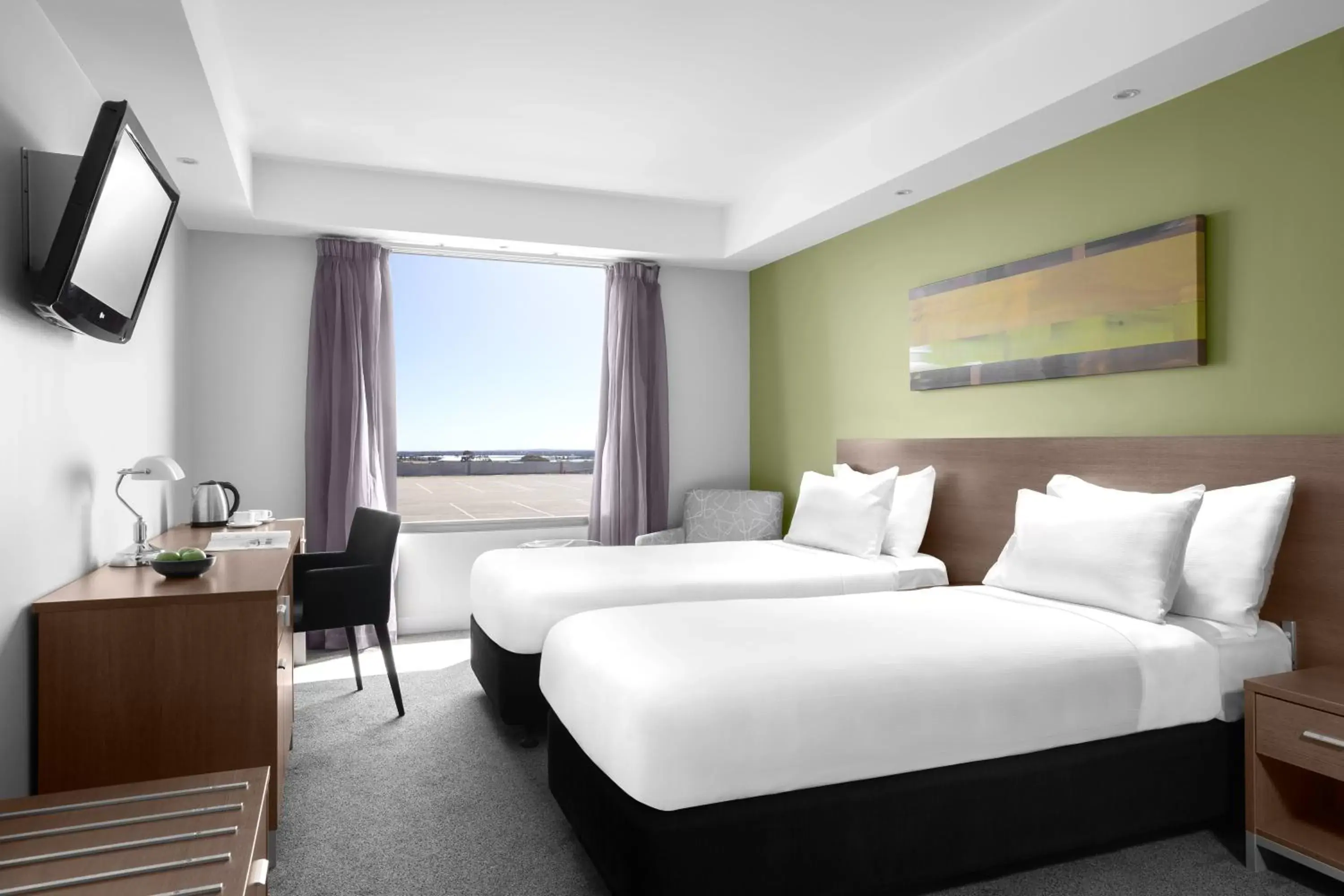 Bedroom in Mantra Melbourne Airport