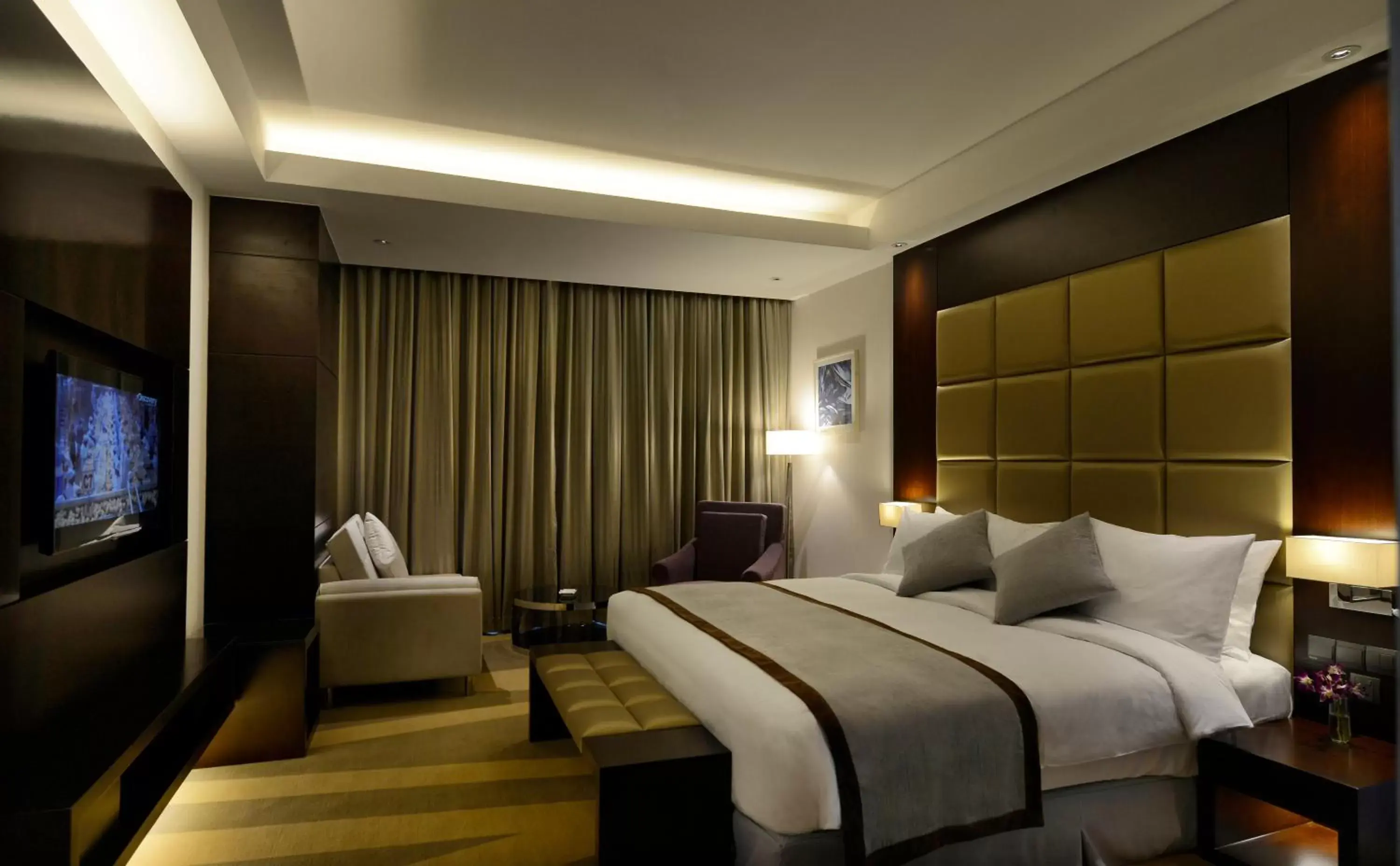 Bedroom, Bed in Radisson Blu Chattogram Bay View Bedroom, Bed in Radisson Blu Chattogram Bay View