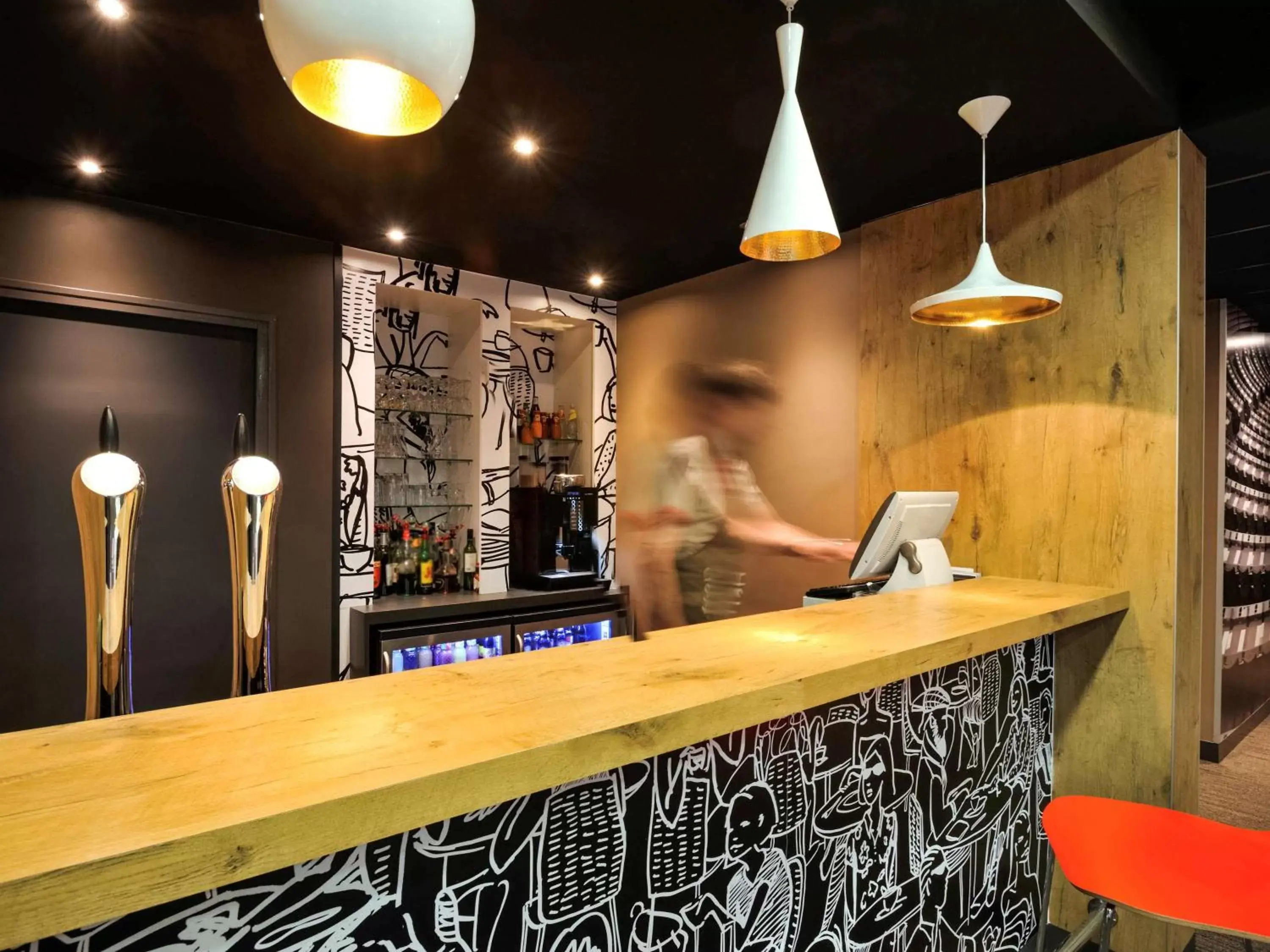 Lounge or bar, Lobby/Reception in ibis Lille Centre Gares