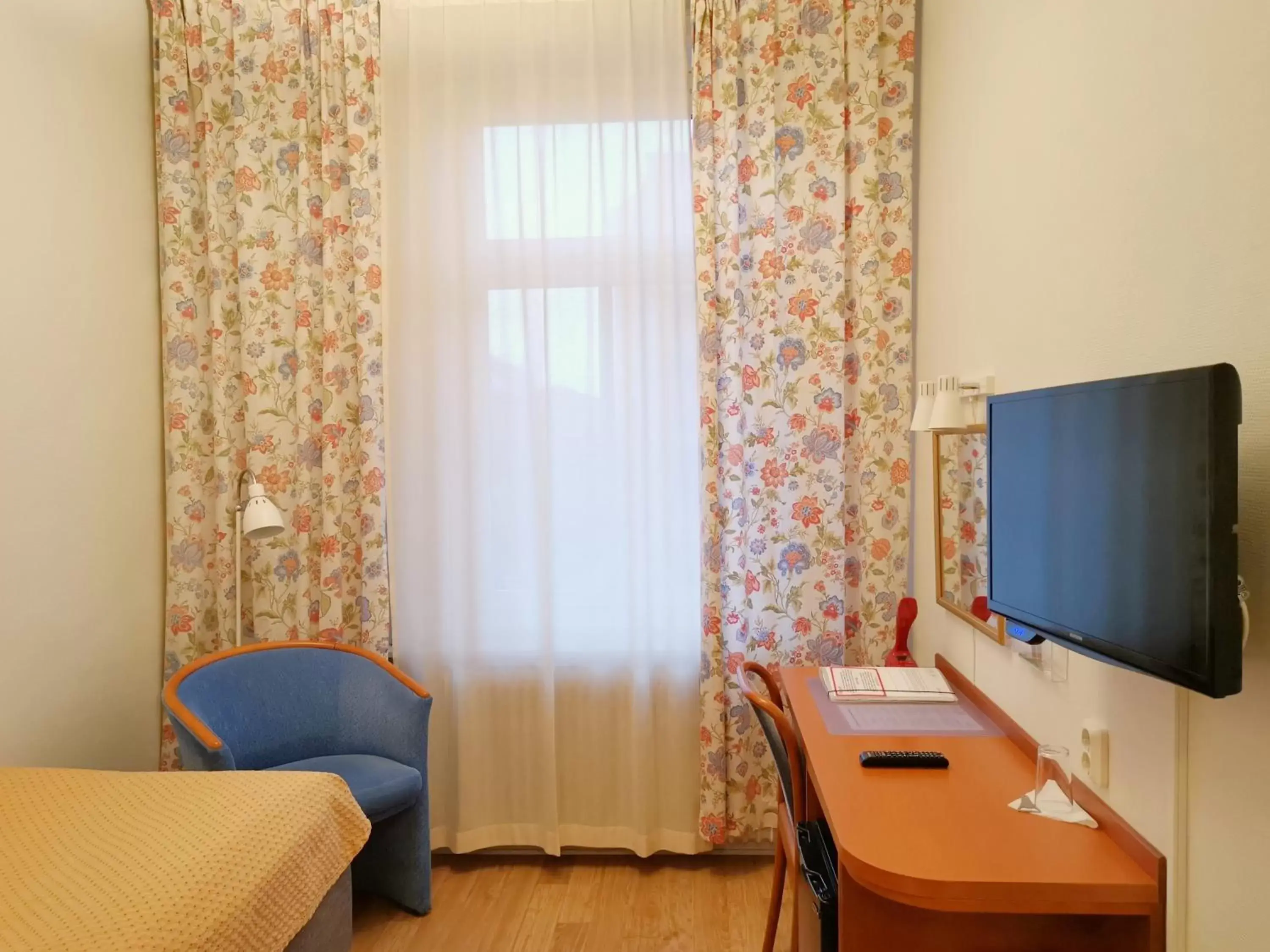 Area and facilities, TV/Entertainment Center in Hotel Lorensberg