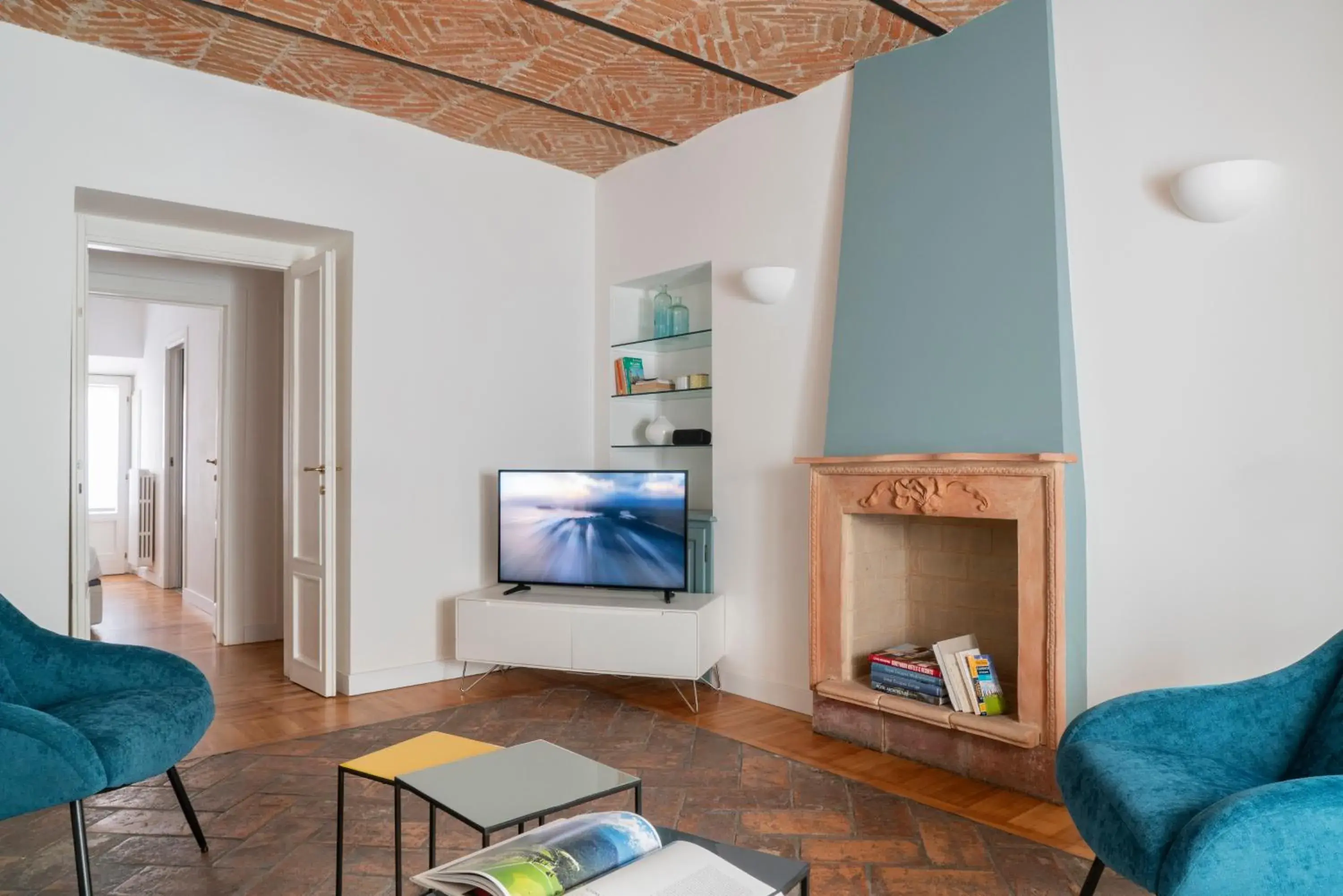 Living room, Seating Area in Brera Apartments in San Fermo