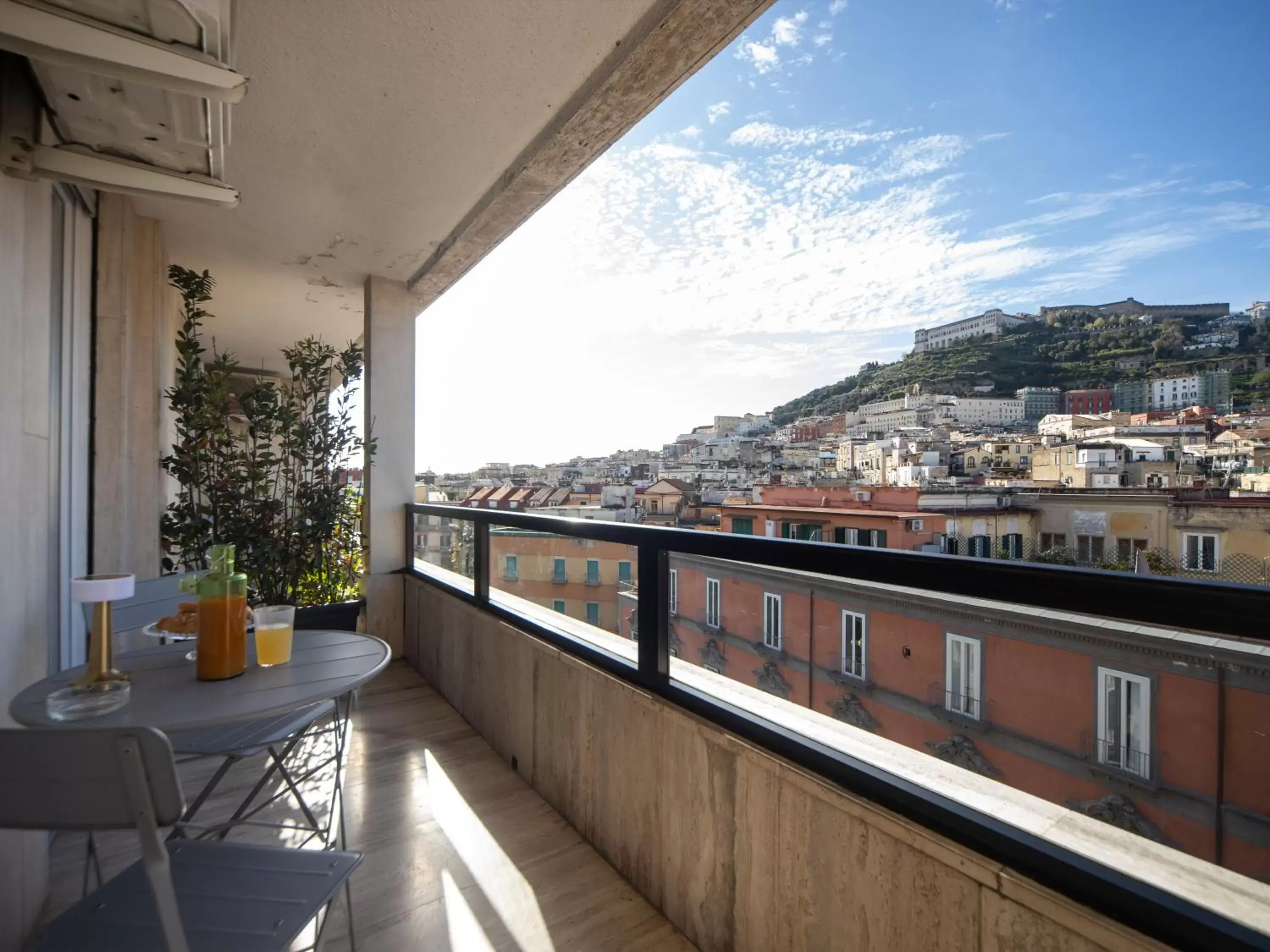 Day, Balcony/Terrace in Salotto Borbonico