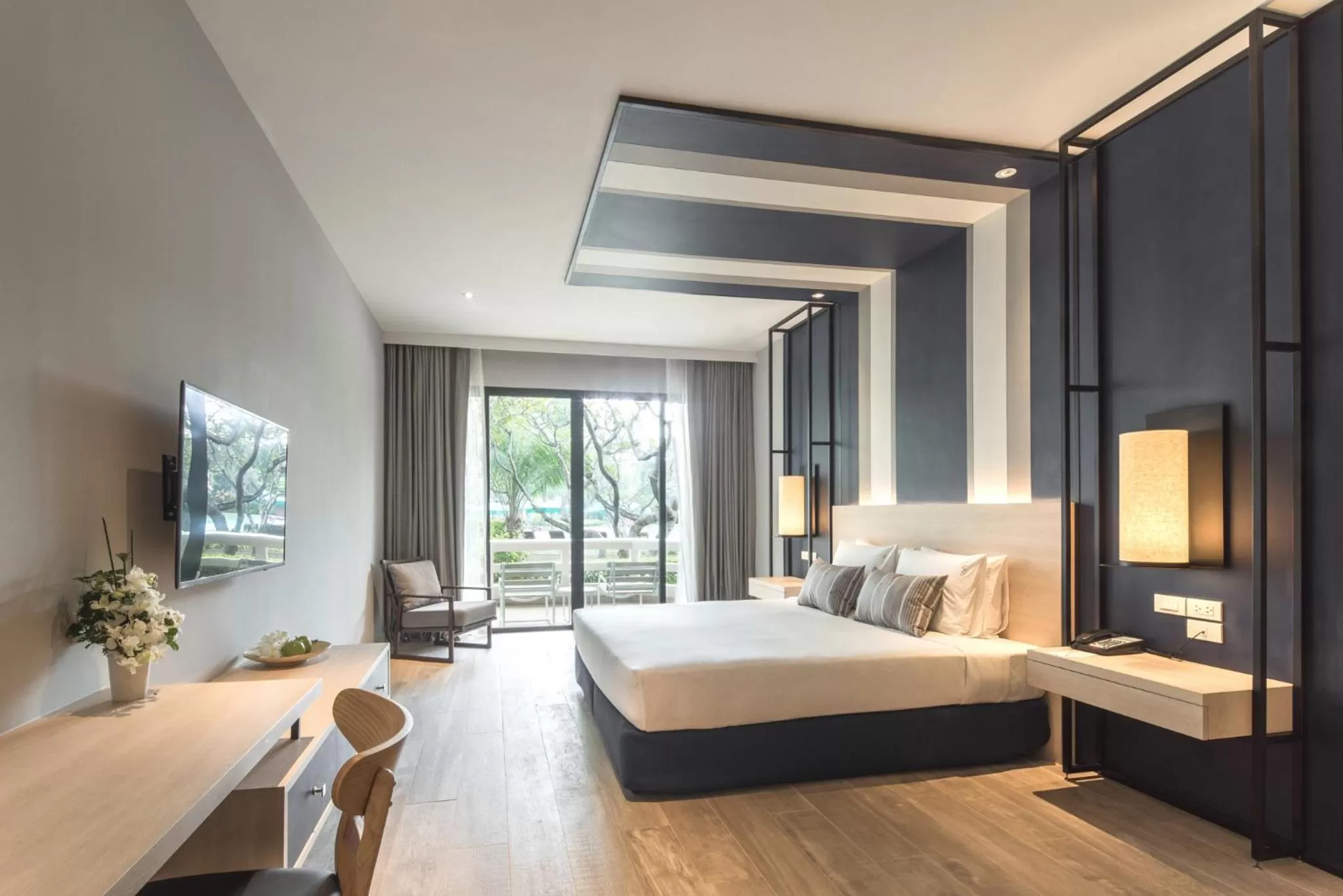 Balcony/Terrace, Bed in The Regent Cha Am Beach Resort, Hua Hin