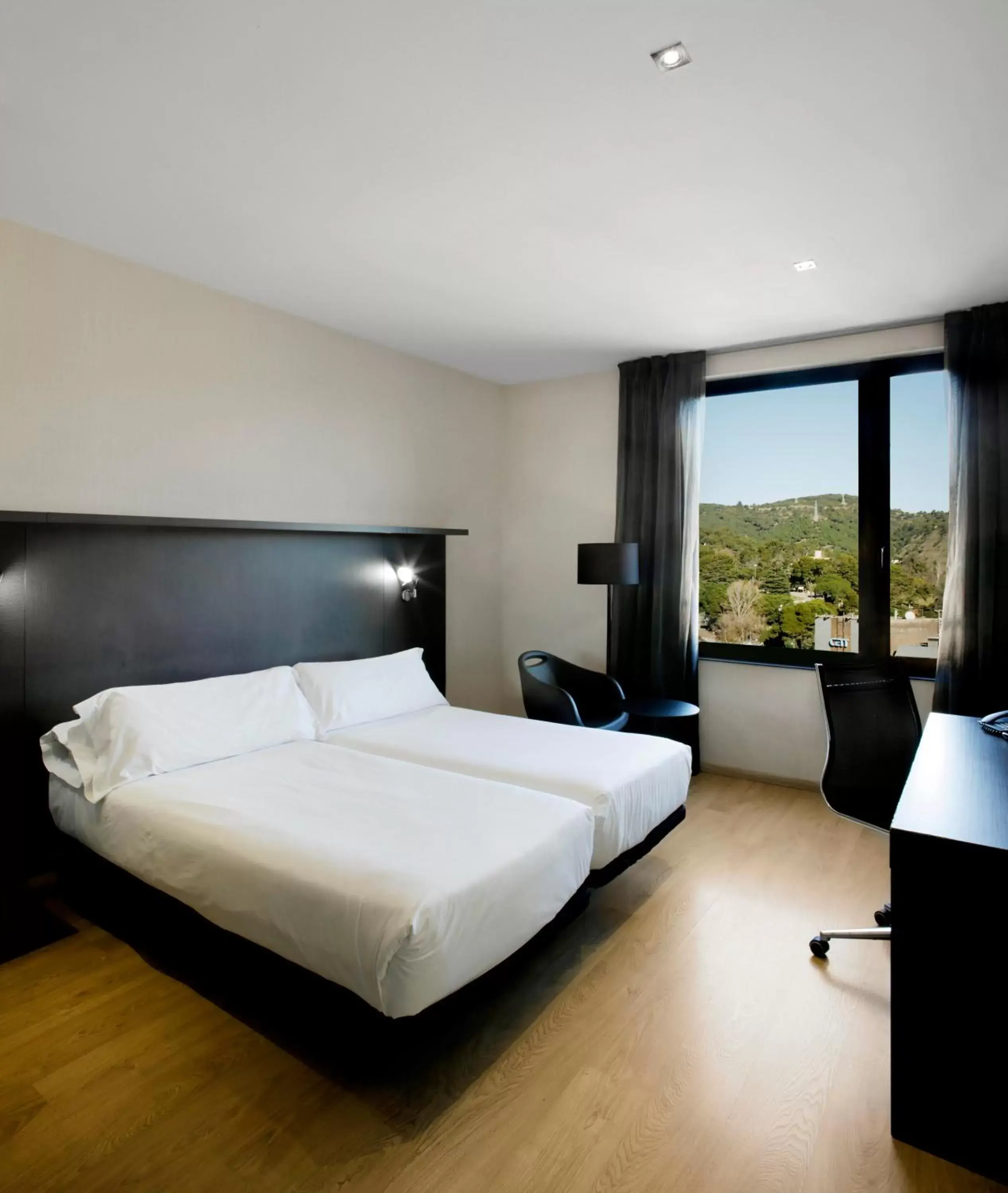 Bedroom, Bed in Hotel Alimara