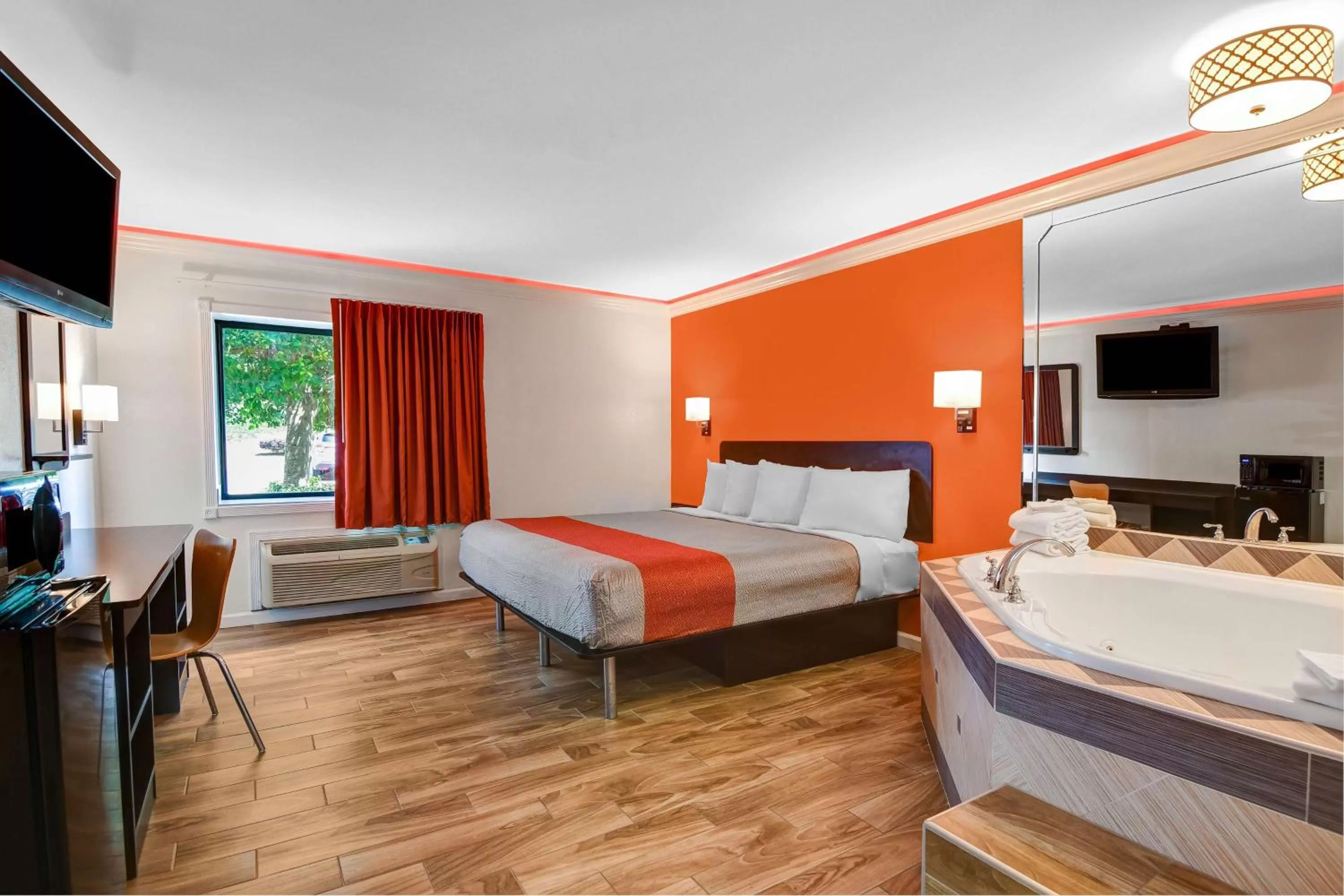 Photo of the whole room, Bed in Motel 6-Norcross, GA