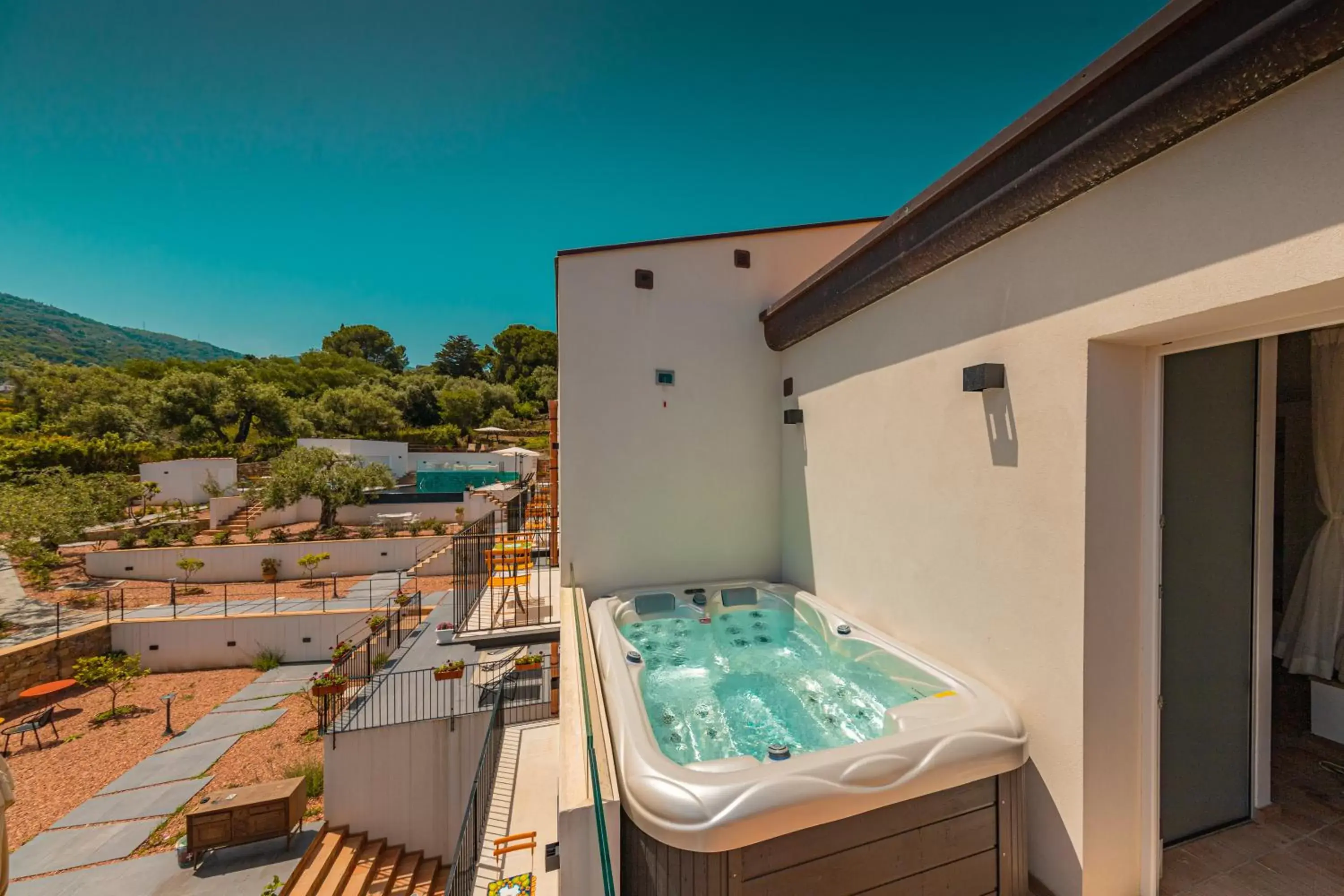 Hot Tub in Villa Totò Resort